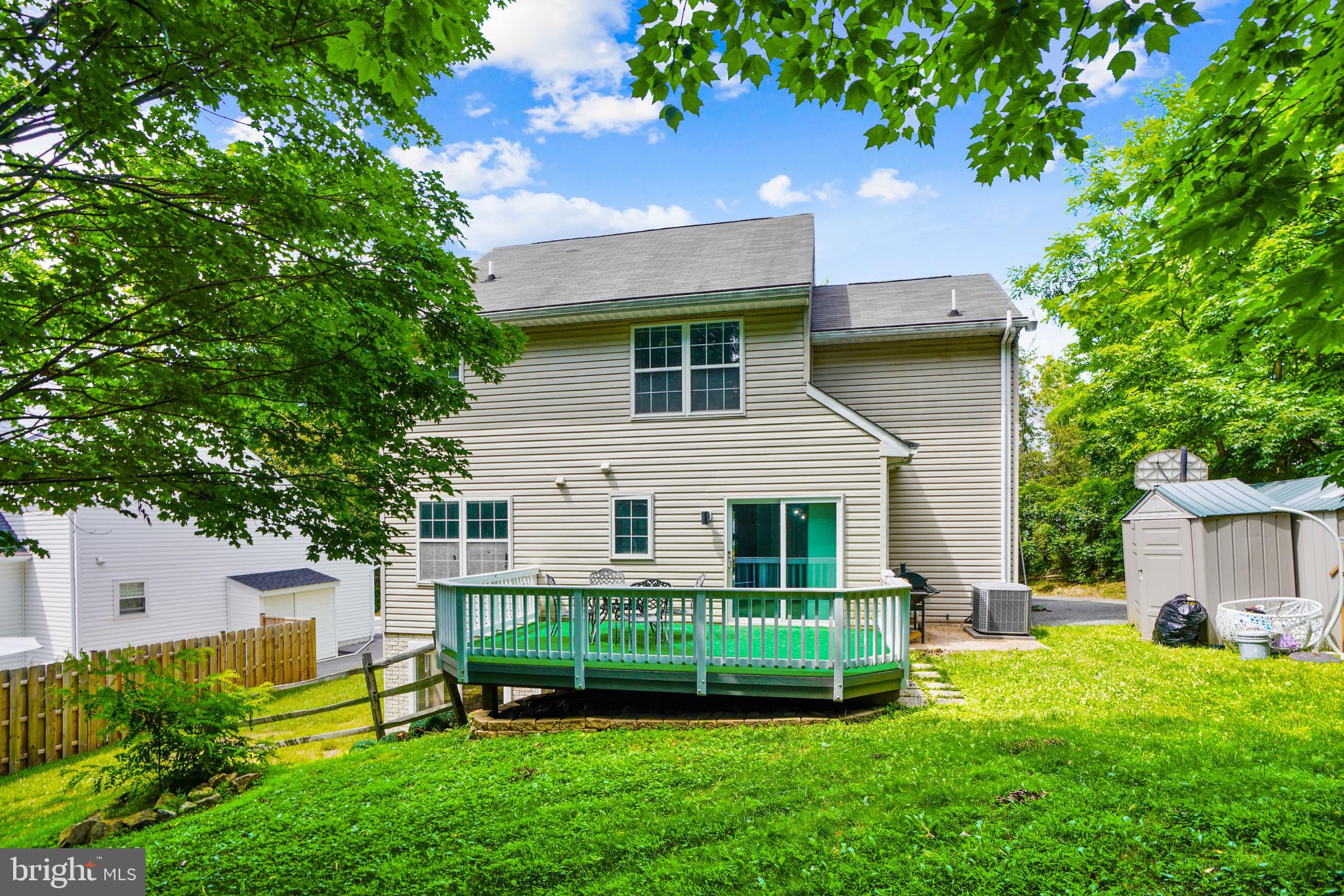 MATTHEWS WOODS - Residential