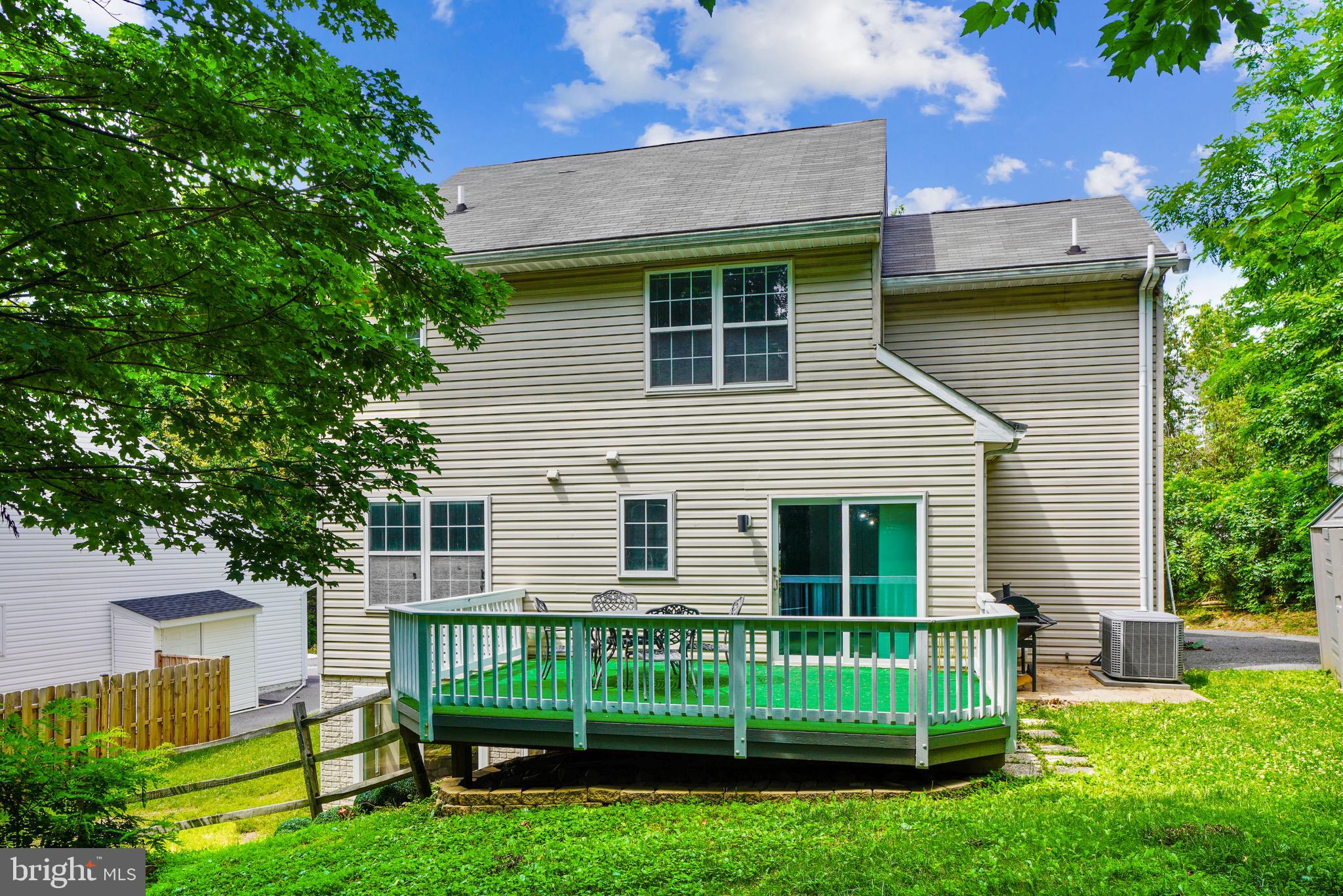 MATTHEWS WOODS - Residential