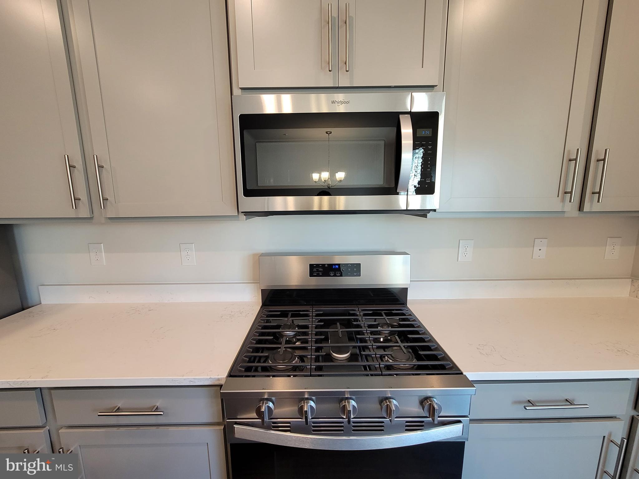 RENN QUARTER - Residential Lease