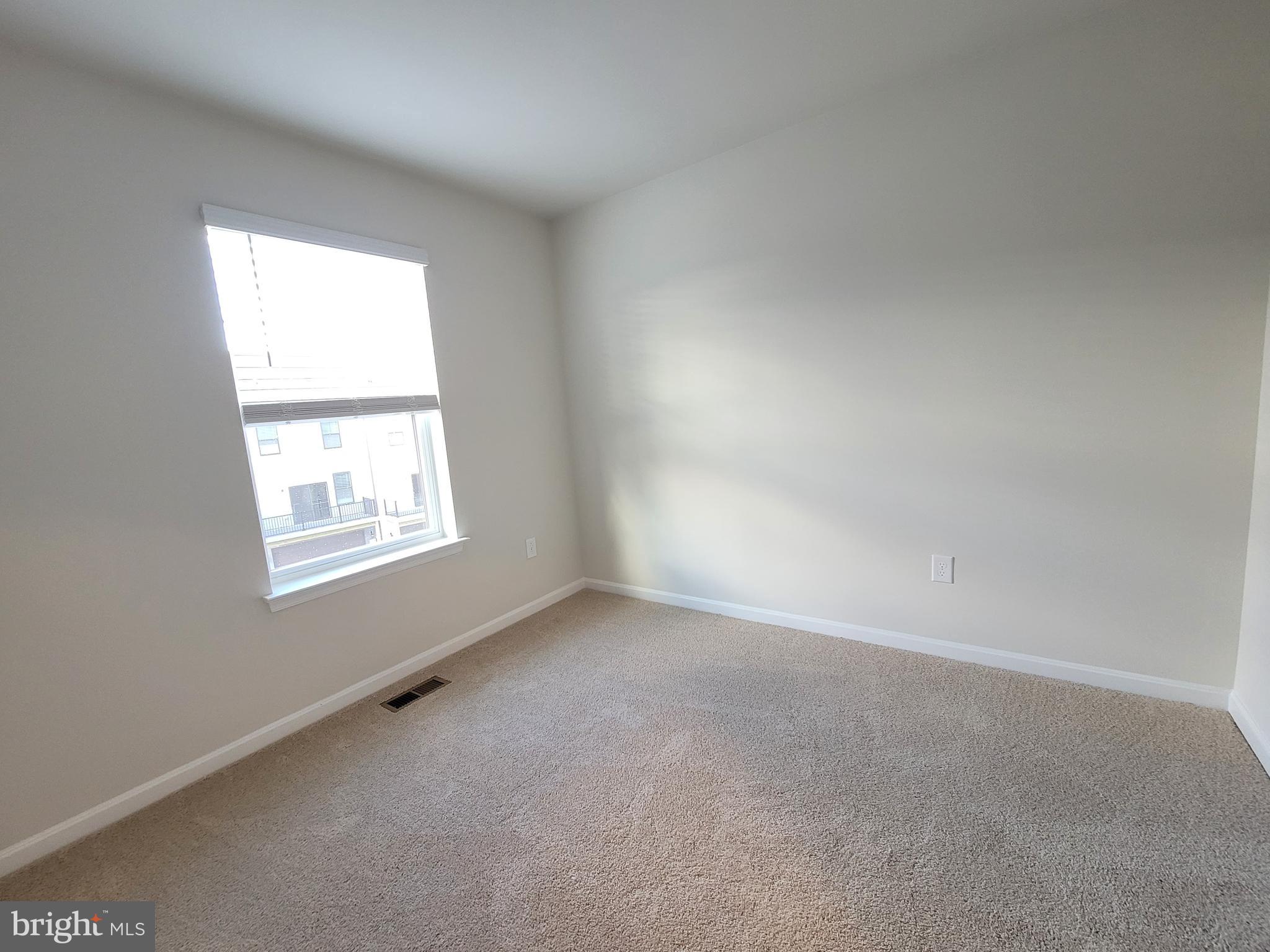 RENN QUARTER - Residential Lease