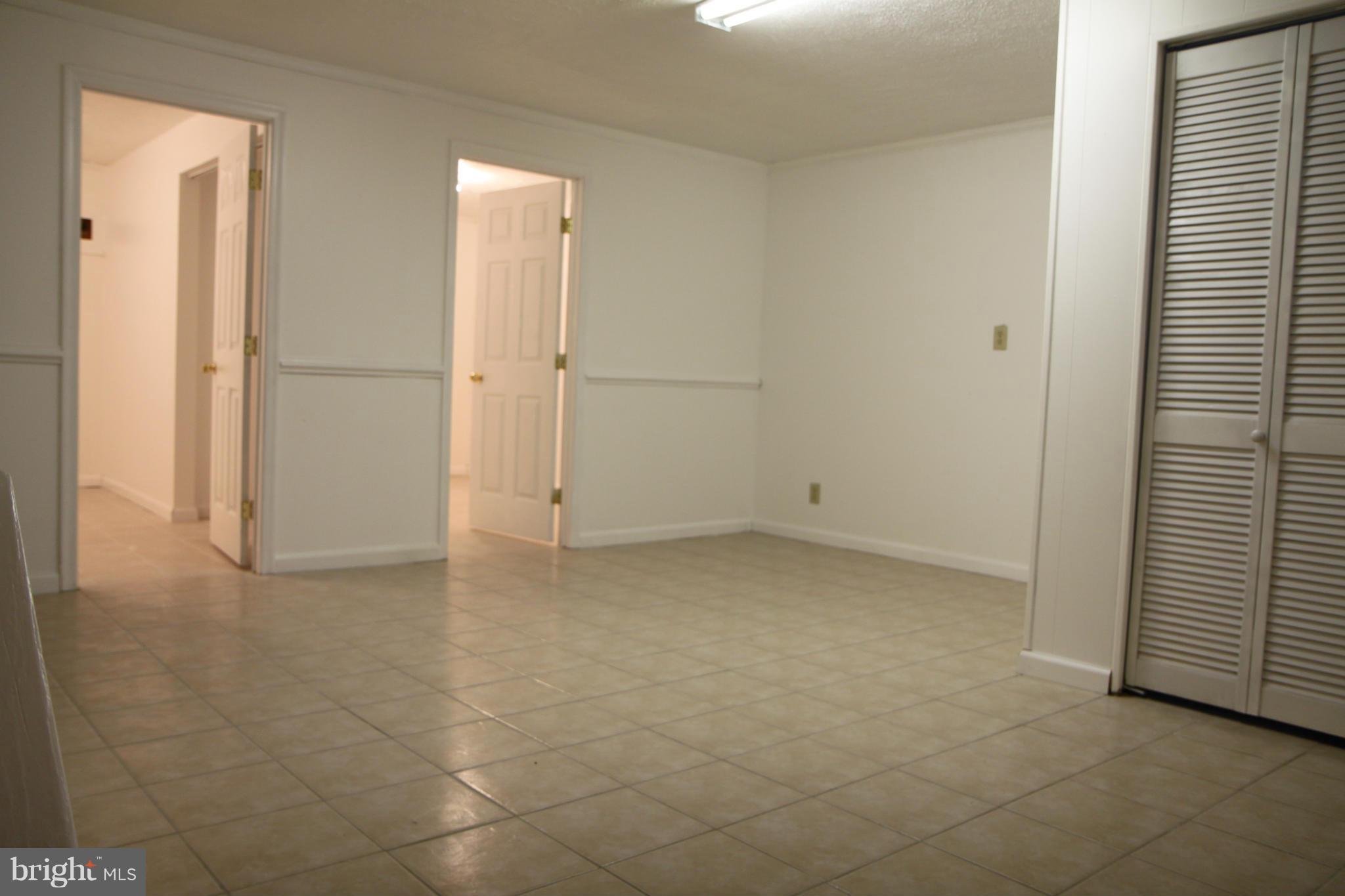 STAFFORD MEADOWS - Residential Lease