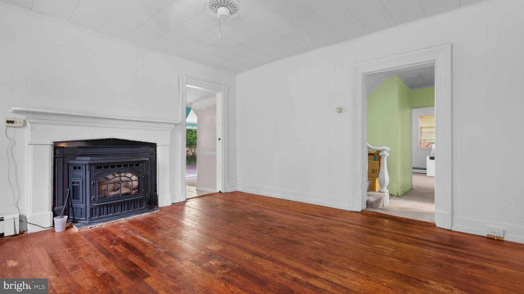 2207 FLORAL PARK ROAD