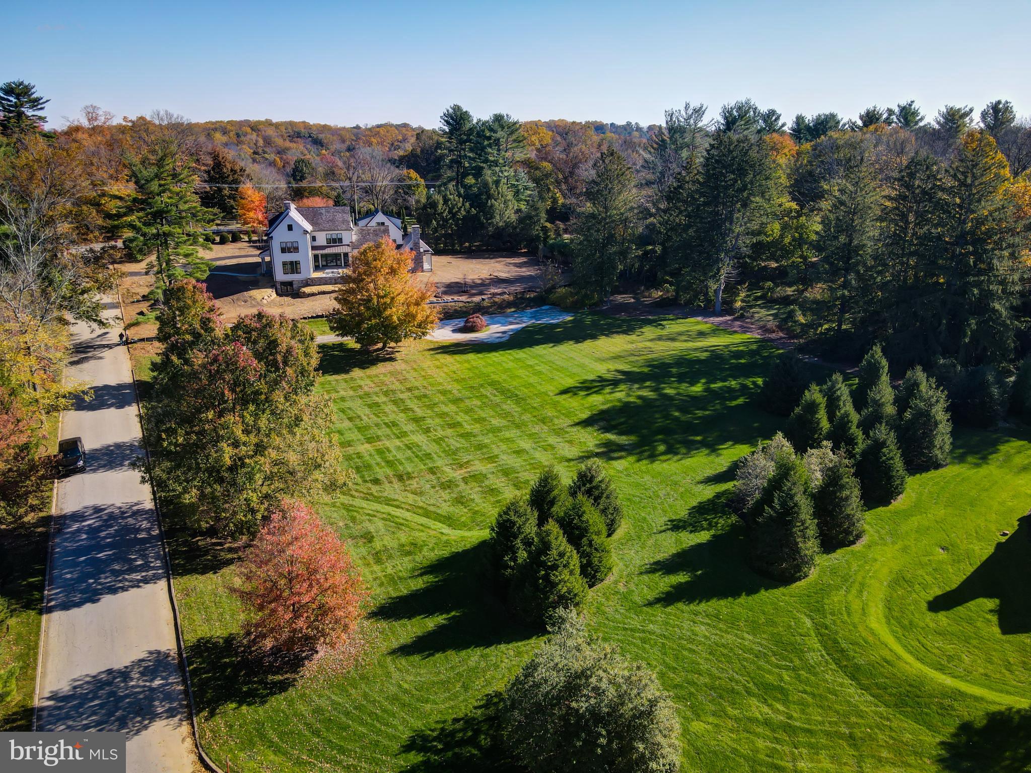LEOPARD LAKES - Land