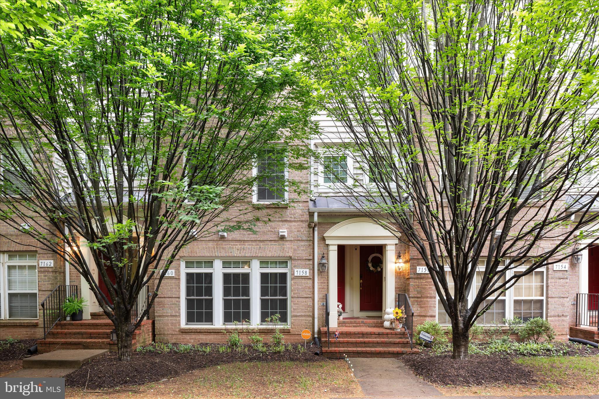 THE TOWNES AT VILLAGE PLACE - Residential
