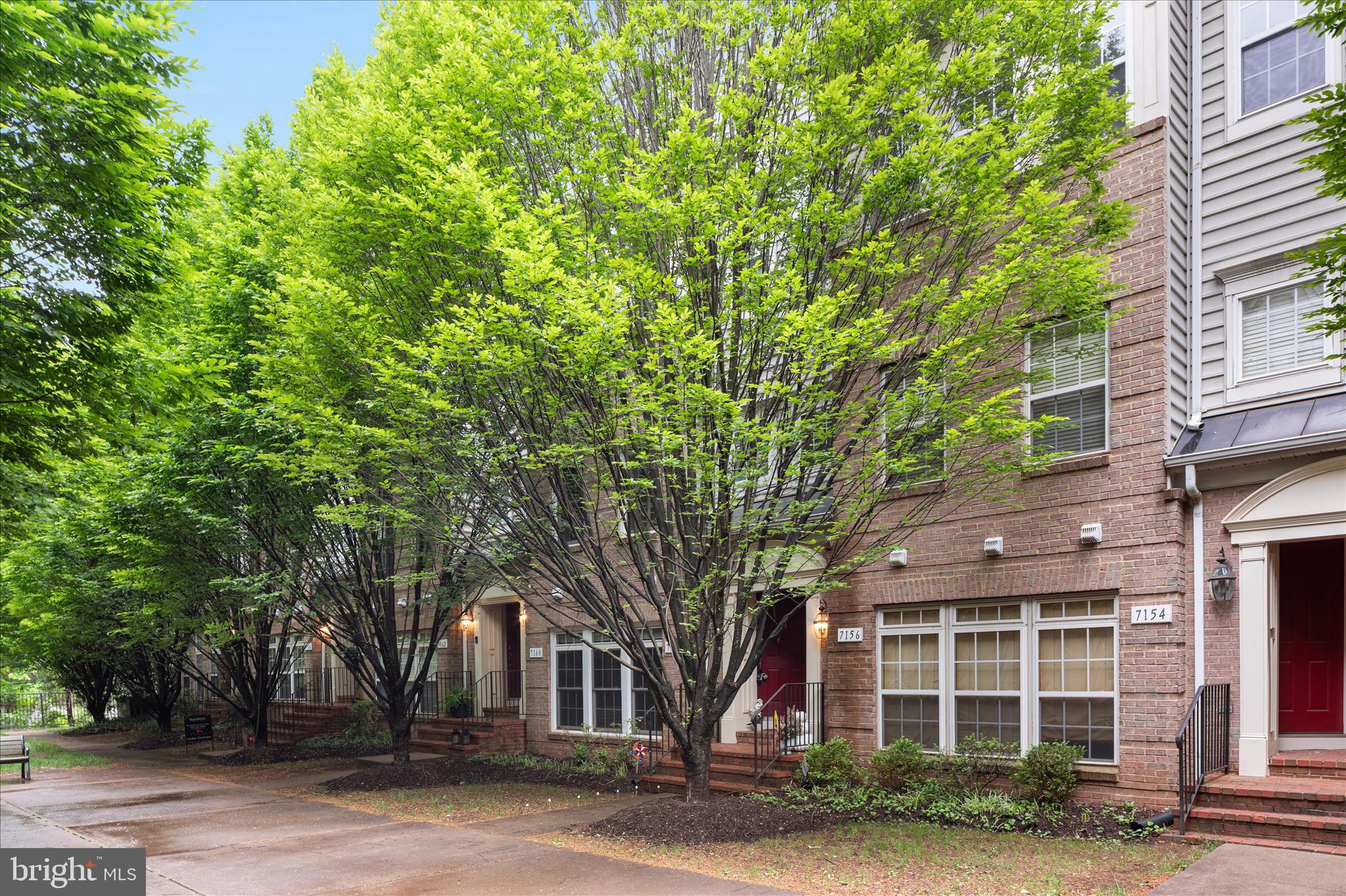 THE TOWNES AT VILLAGE PLACE - Residential