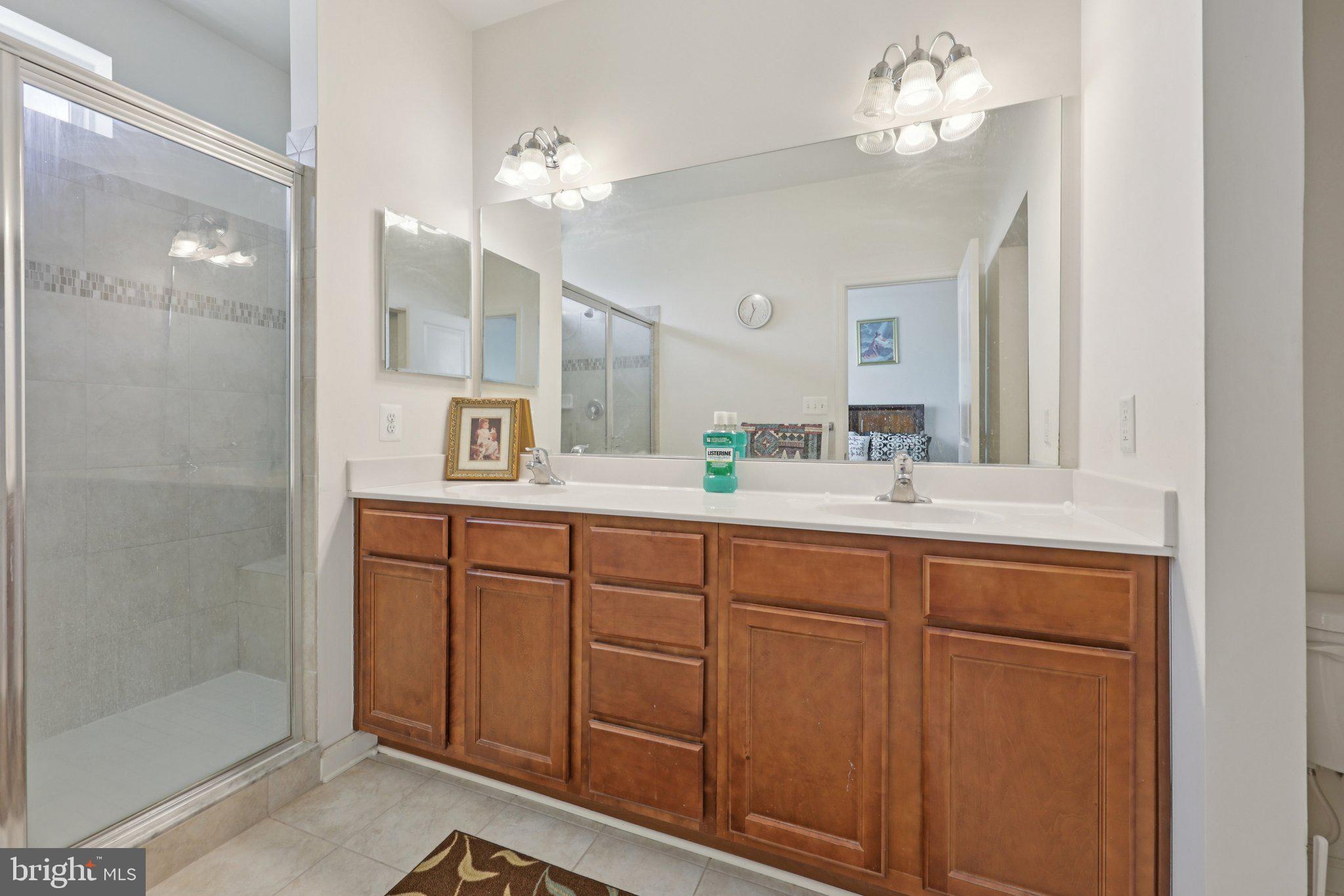 WOOD GLEN - Residential