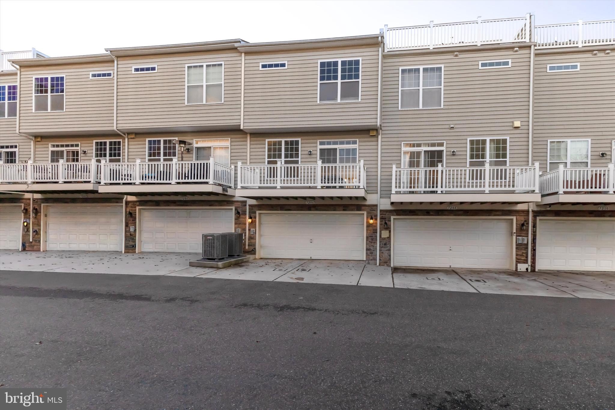 WOOD GLEN - Residential