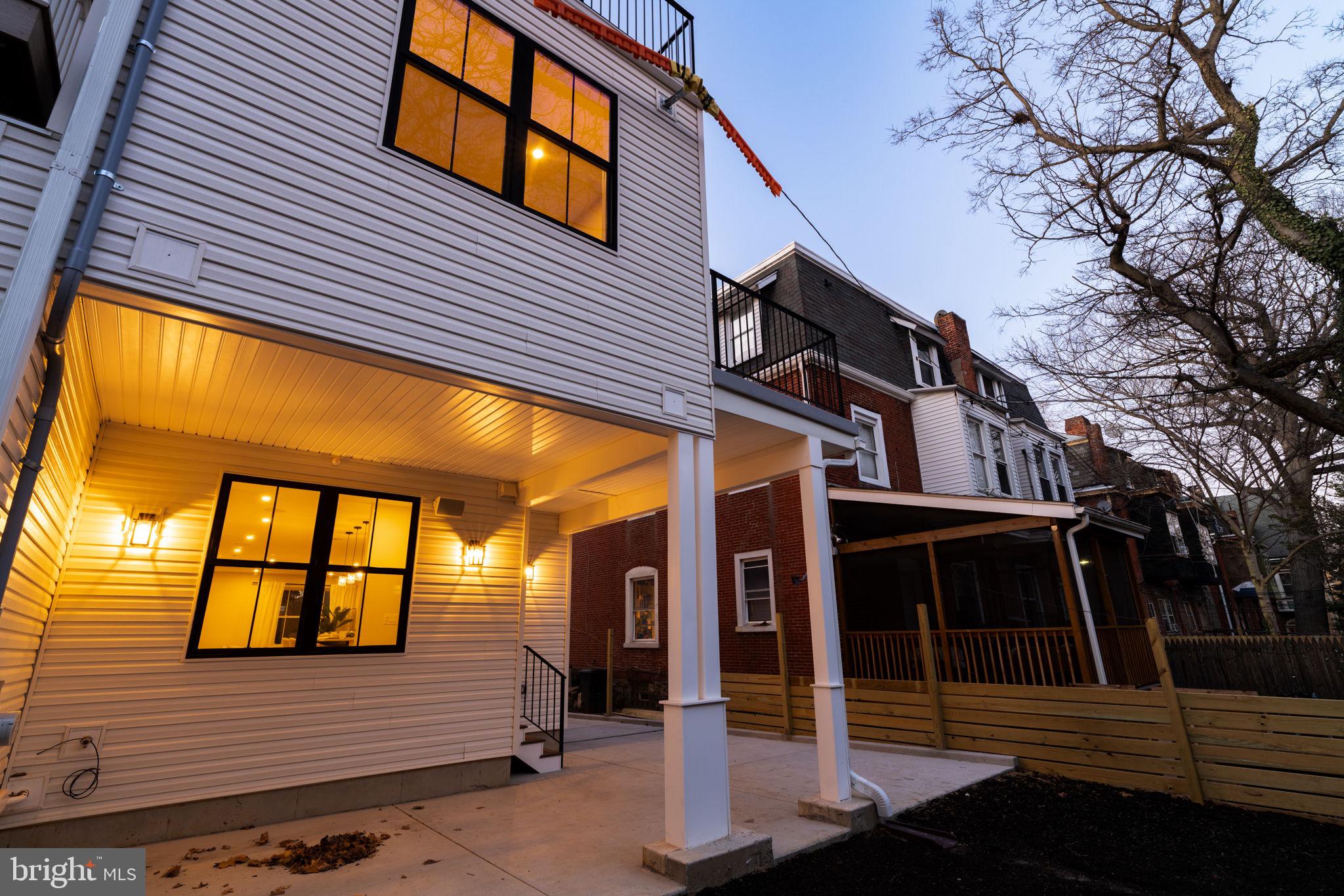 SQUIRREL HILL - Residential