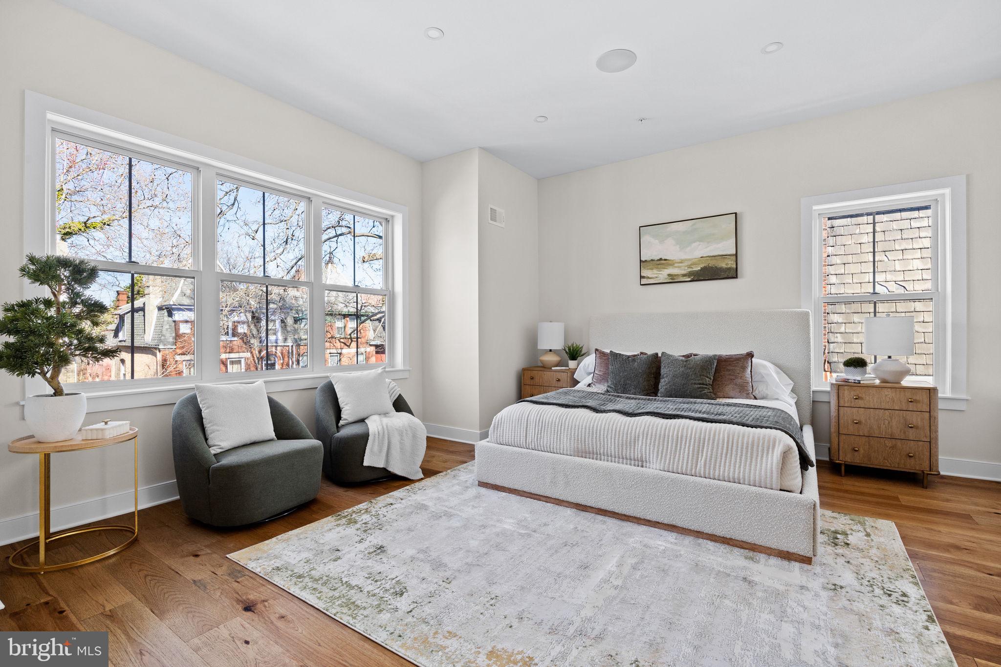 SQUIRREL HILL - Residential