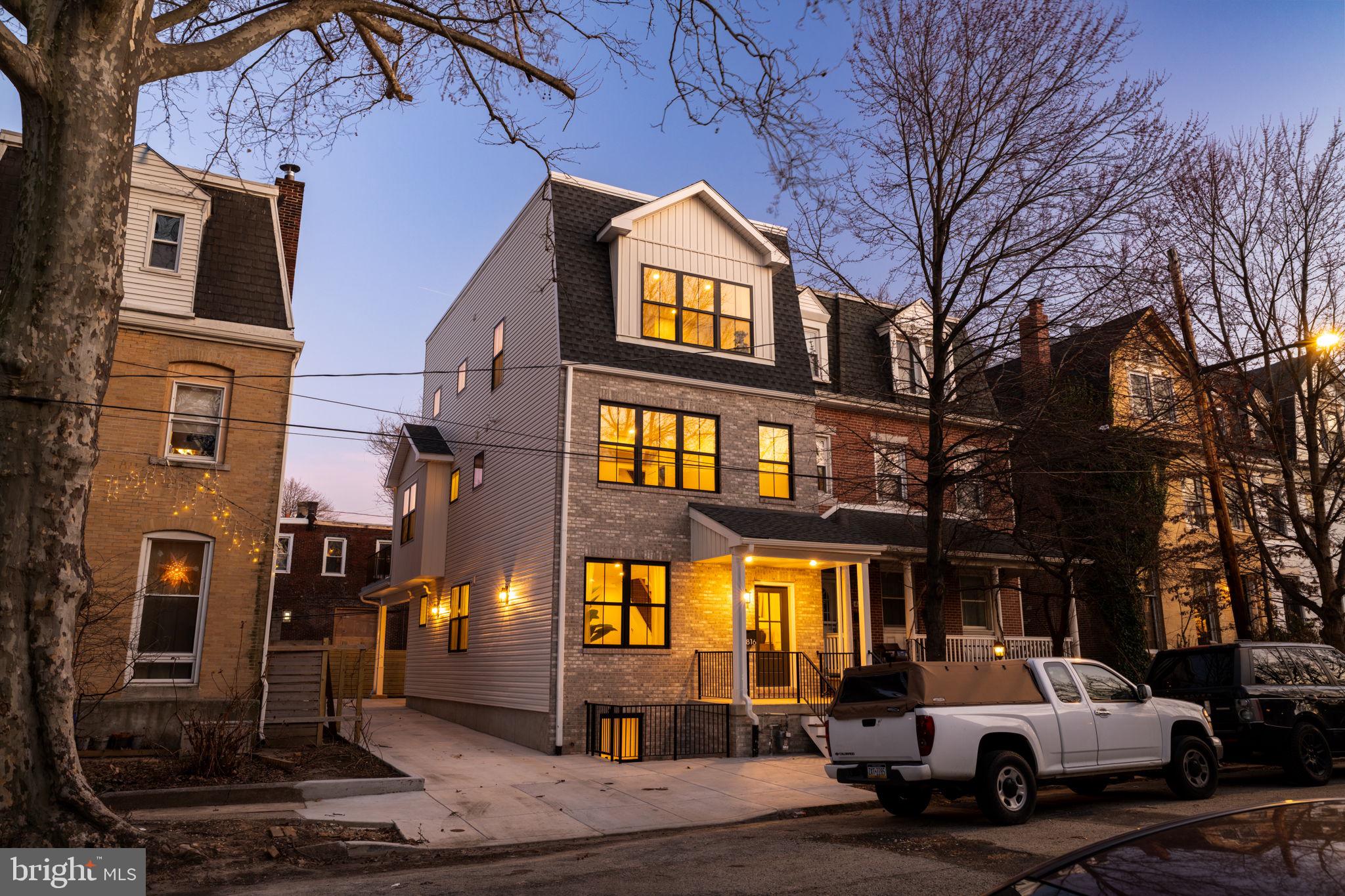 SQUIRREL HILL - Residential