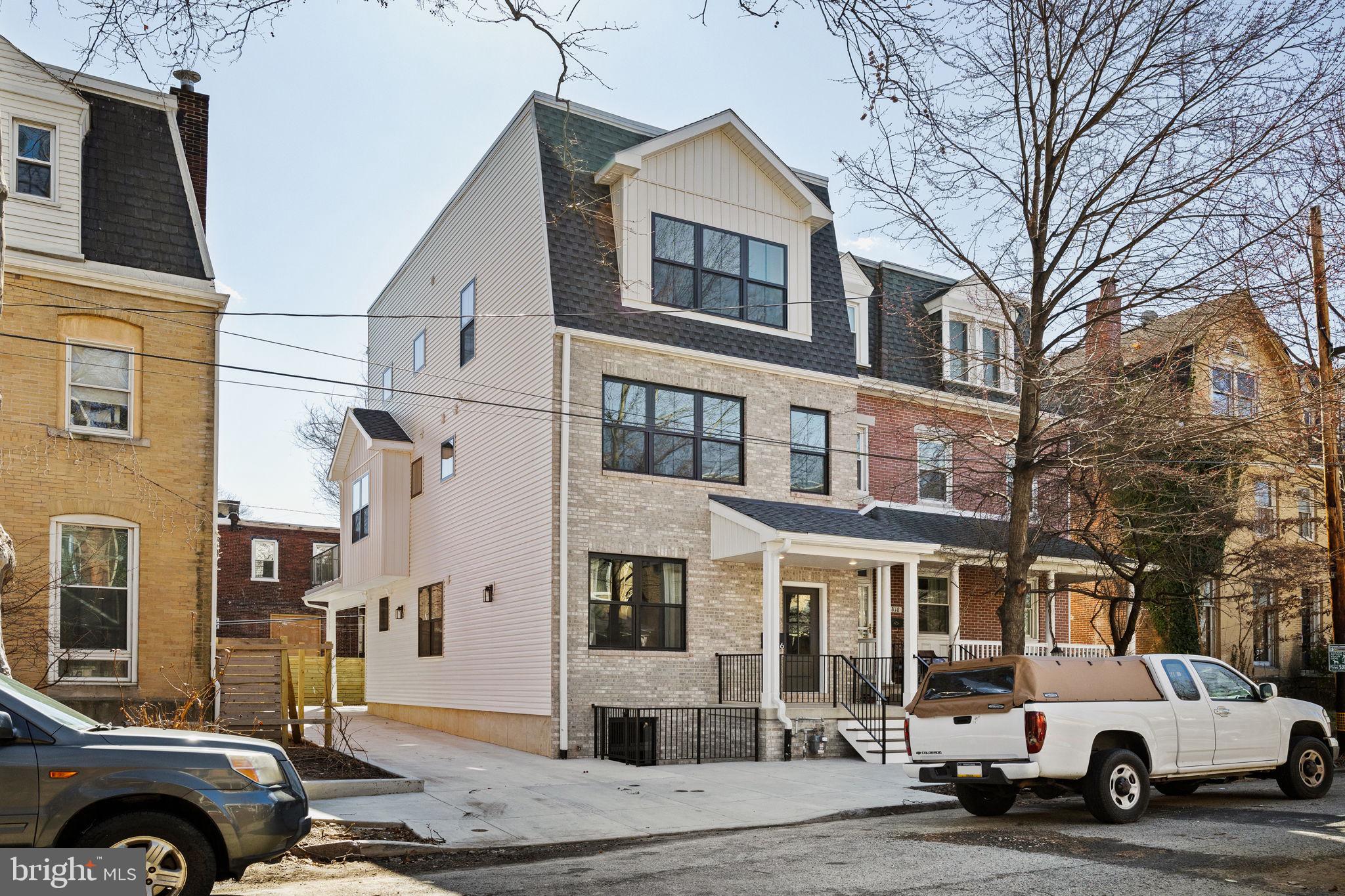 SQUIRREL HILL - Residential