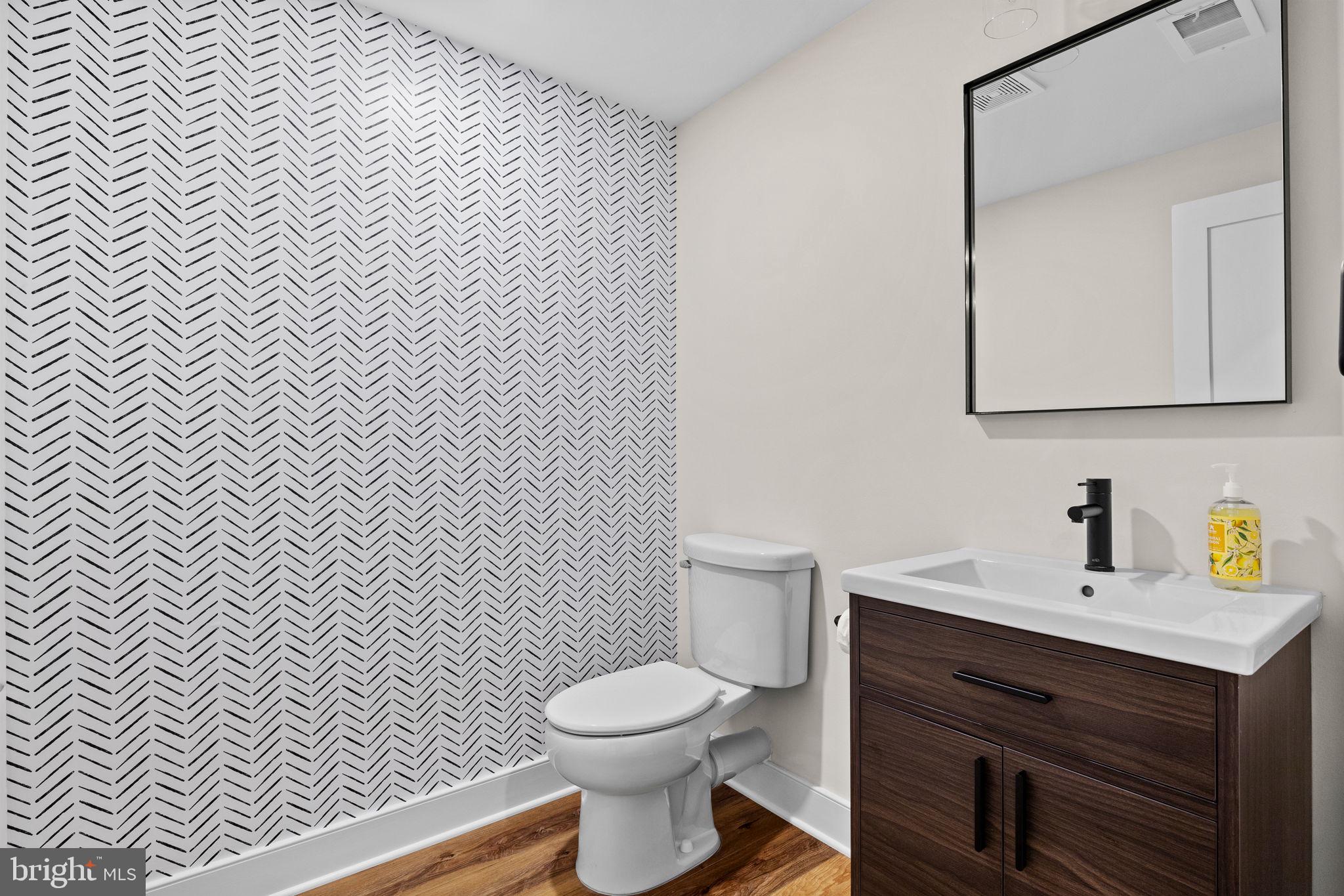 SQUIRREL HILL - Residential