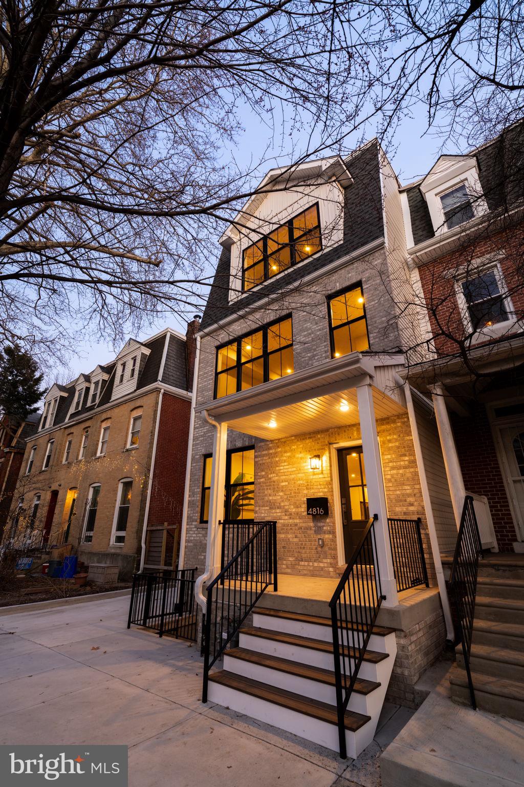 SQUIRREL HILL - Residential