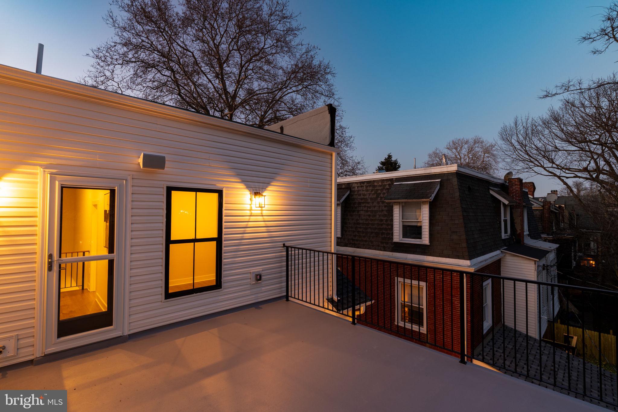 SQUIRREL HILL - Residential