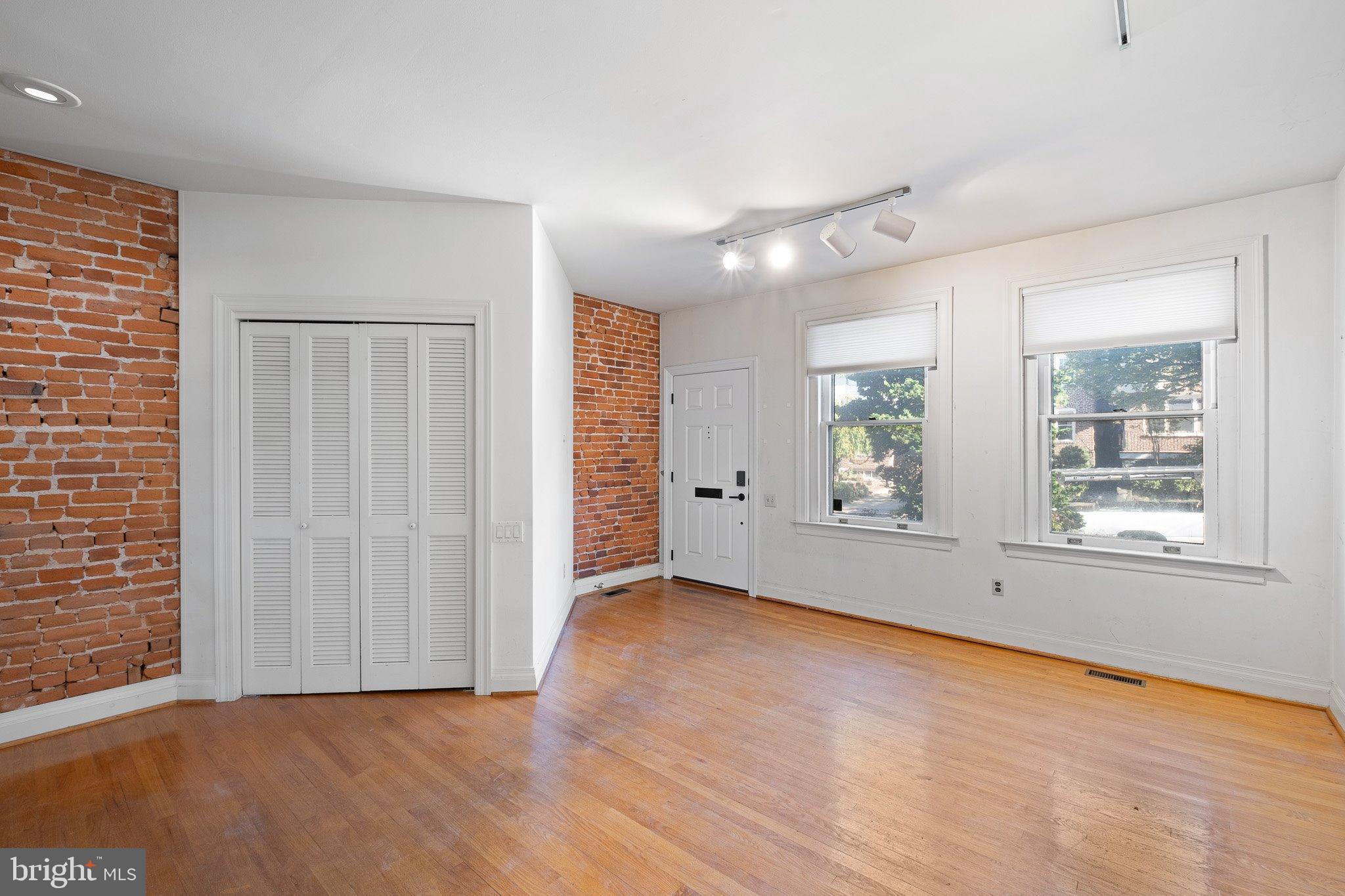 1309 N CLAYTON STREET