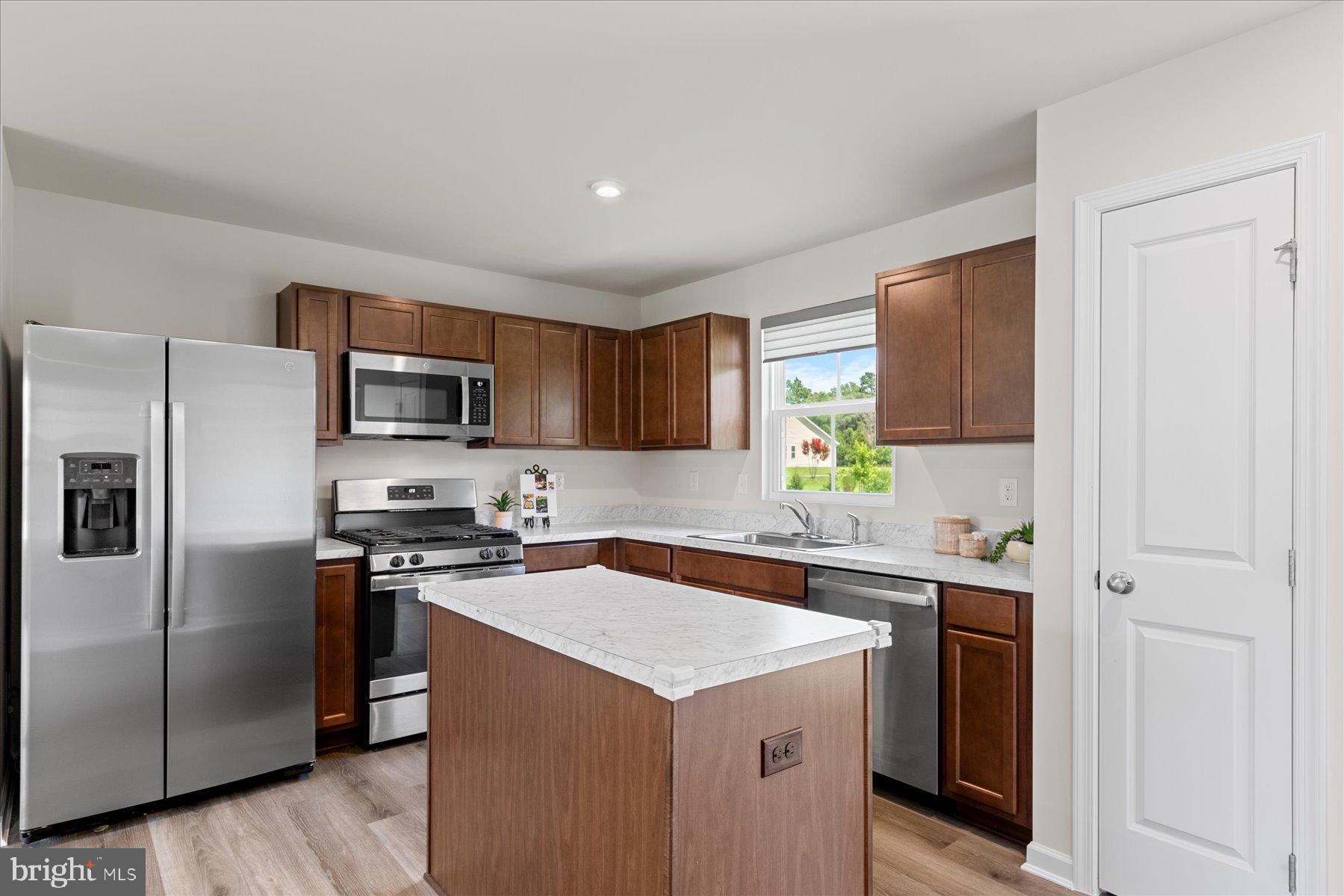 30127 MOORINGS REACH