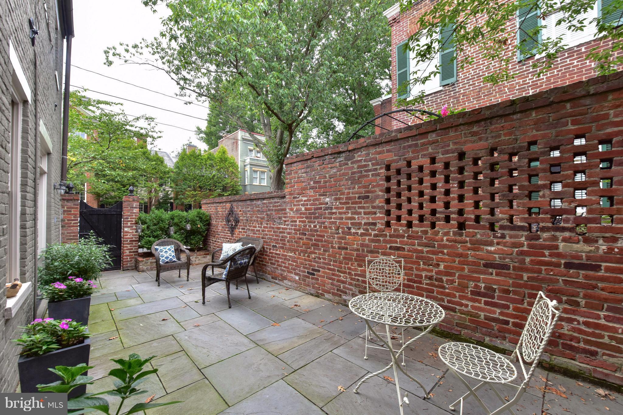 OLD TOWN - Residential