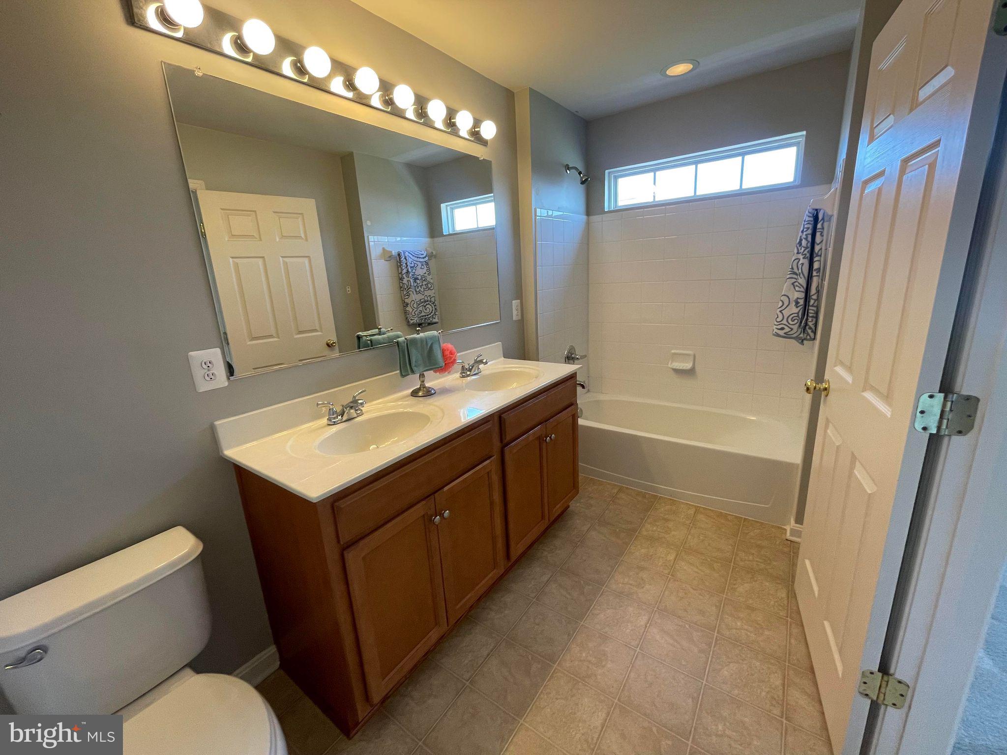 BERKELEY RIDGE - Residential Lease