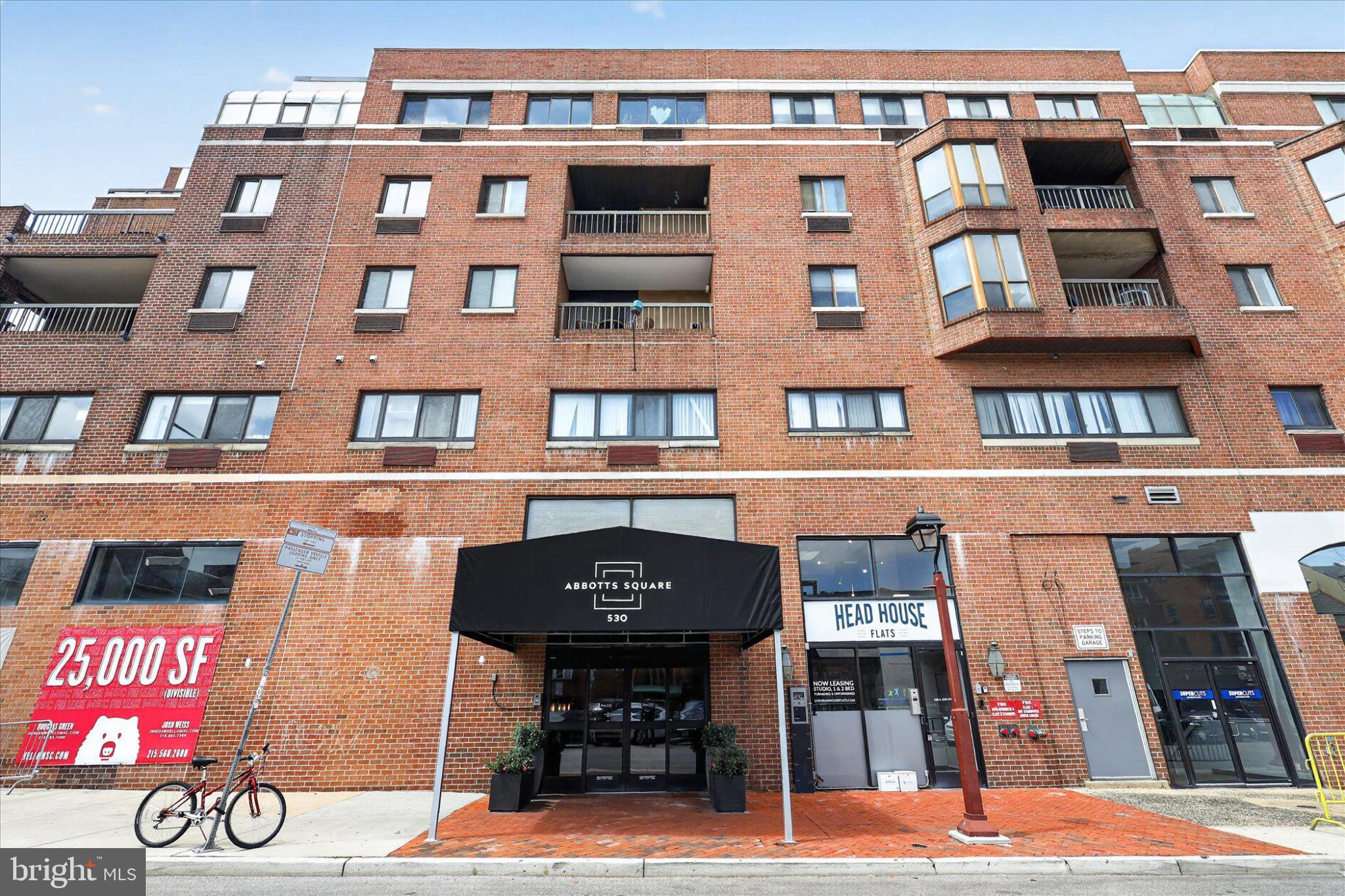 200 LOMBARD STREET 821