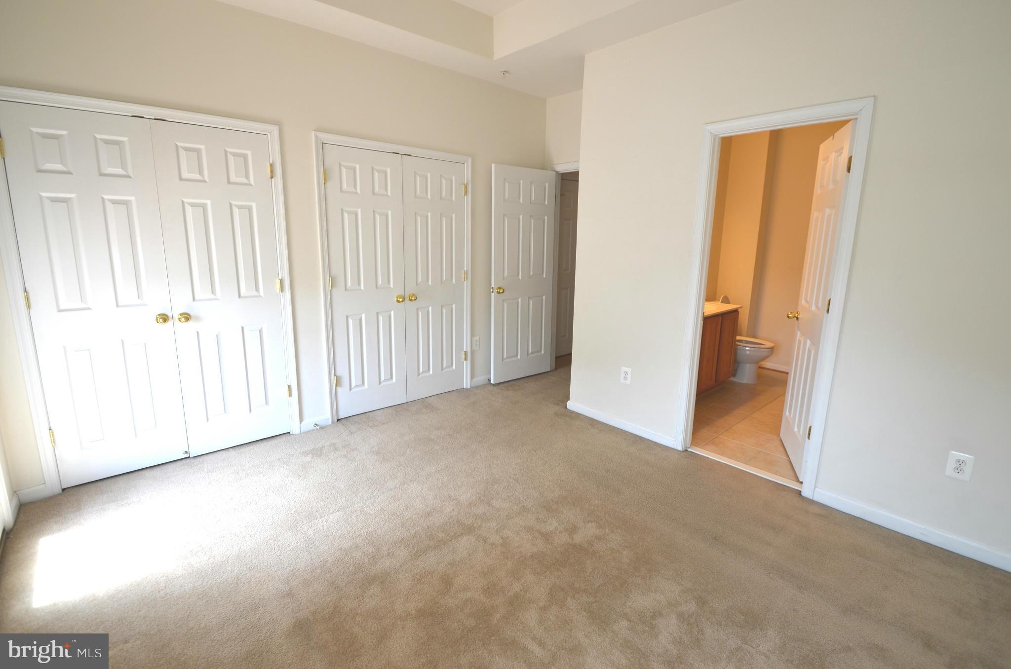 ALBEMARLE SQUARE - Residential Lease