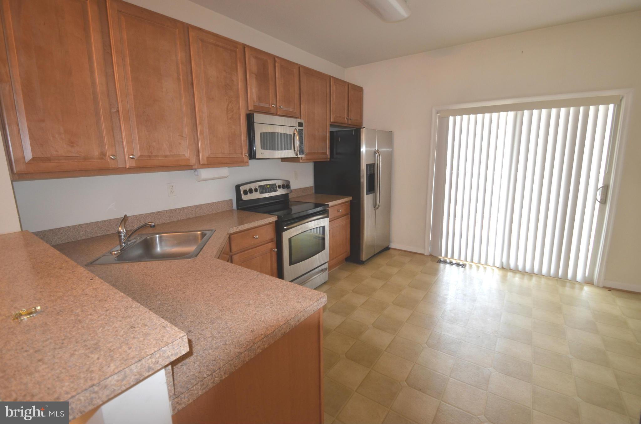 ALBEMARLE SQUARE - Residential Lease