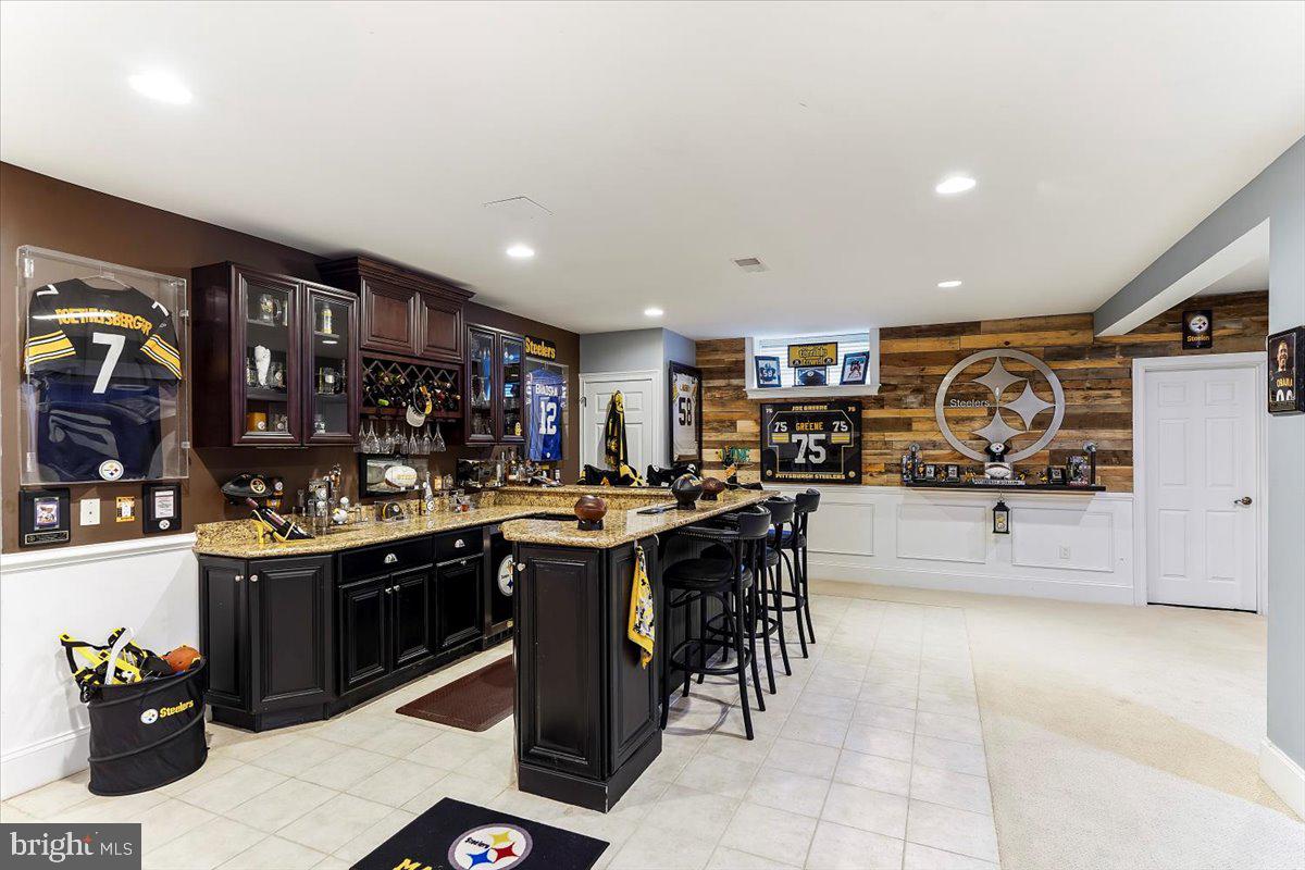 PONDVIEW - Residential