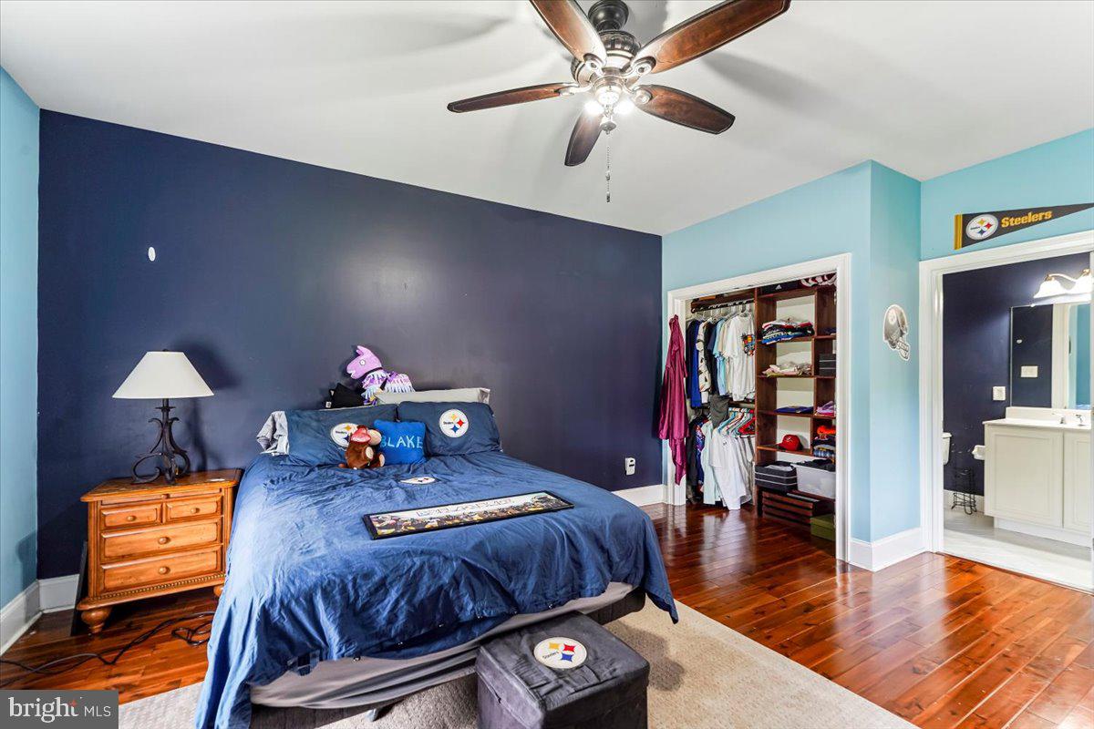 PONDVIEW - Residential