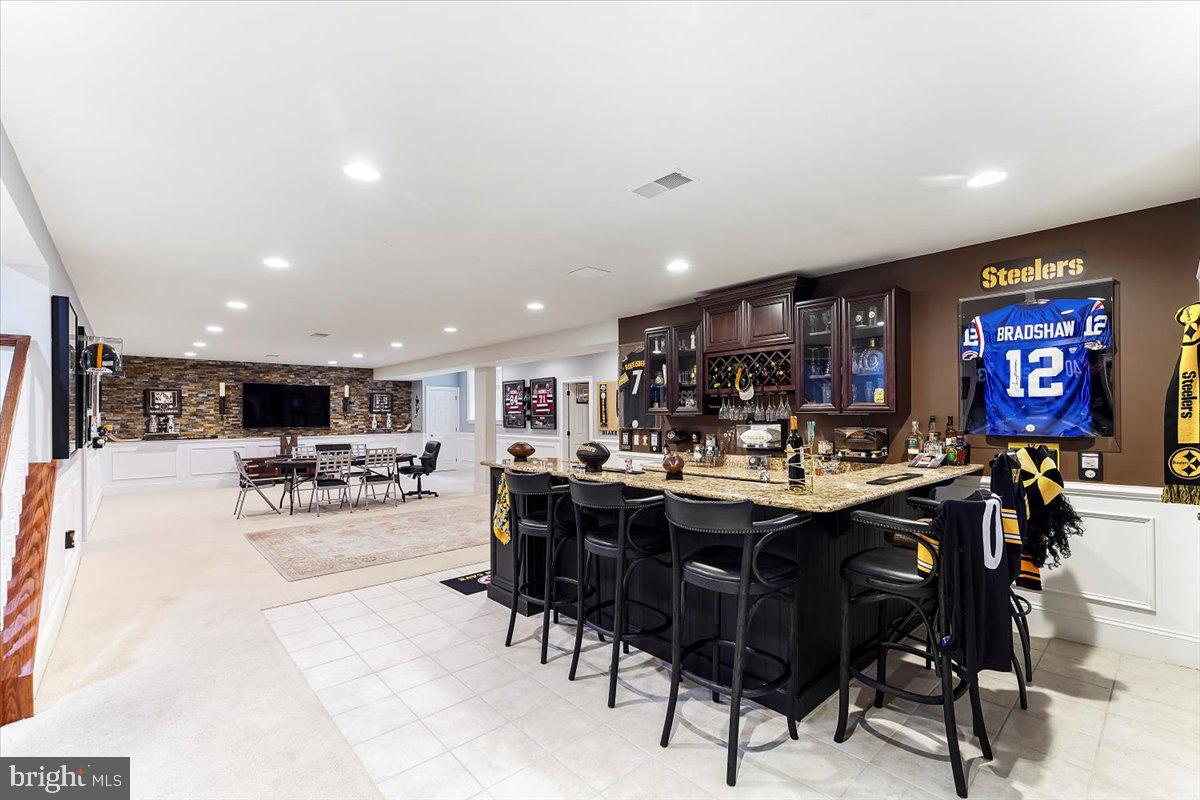 PONDVIEW - Residential