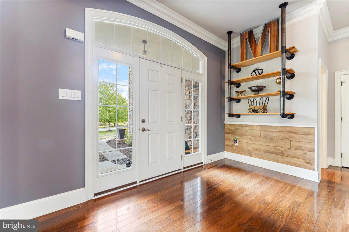 PONDVIEW - Residential