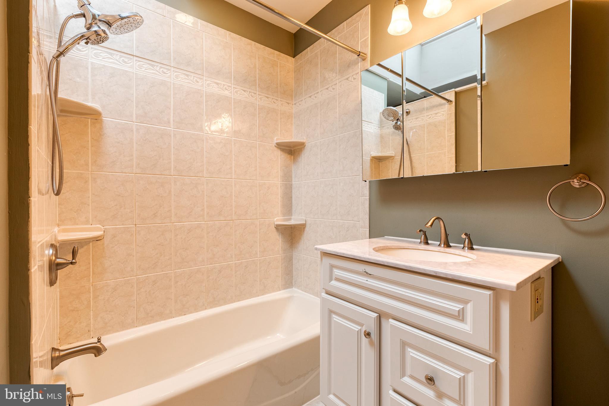 CANTON - Residential Lease