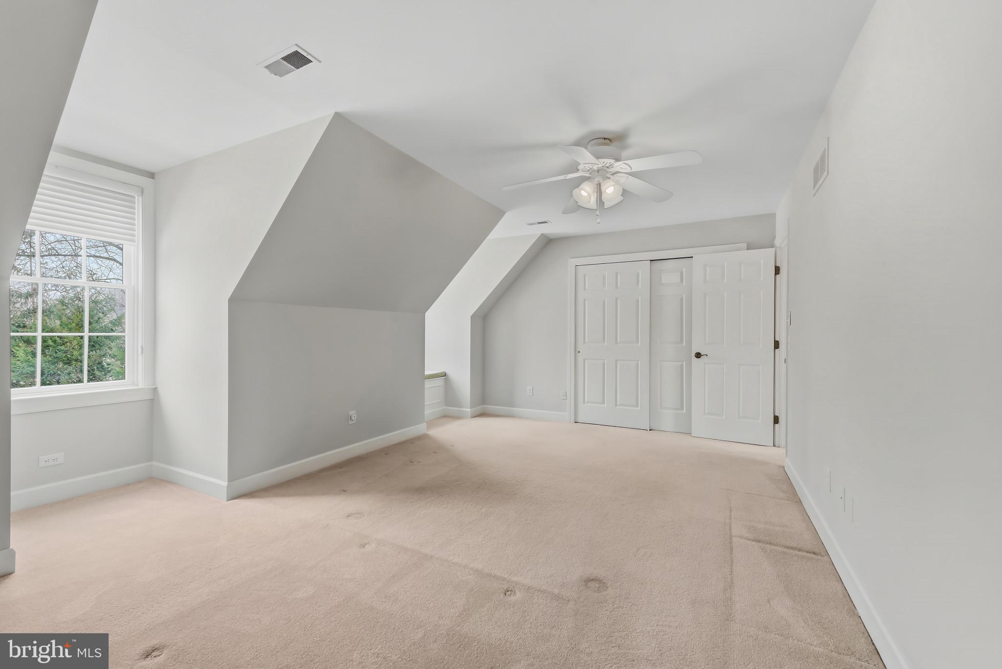 FOX RUN - Residential