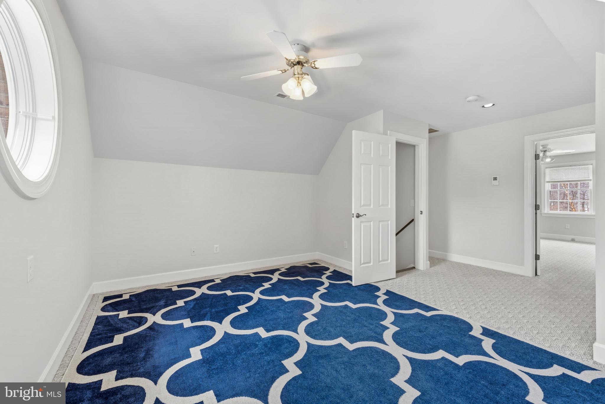 FOX RUN - Residential