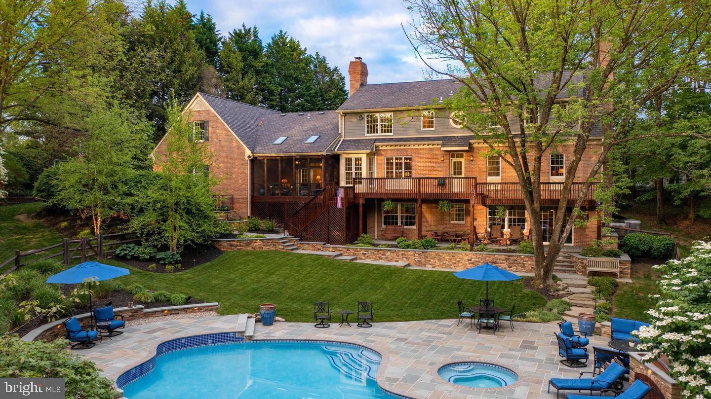 FOX RUN - Residential