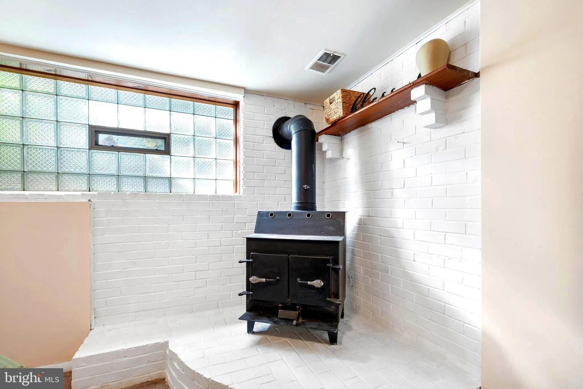 Edgewood, Maryland 21040, United States, 3 Bedrooms Bedrooms, ,3 BathroomsBathrooms,Residential,Active,143270