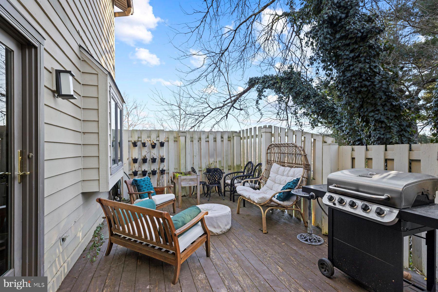 INGHAM MEWS - Residential Lease