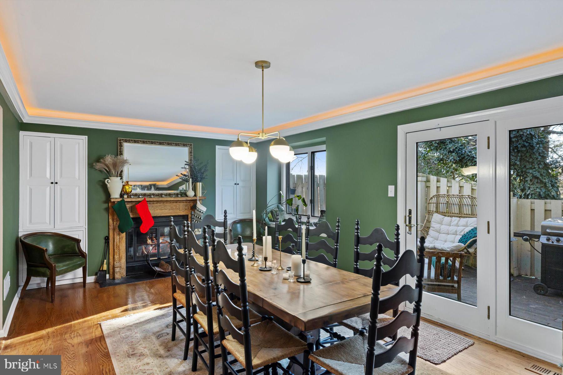 INGHAM MEWS - Residential Lease