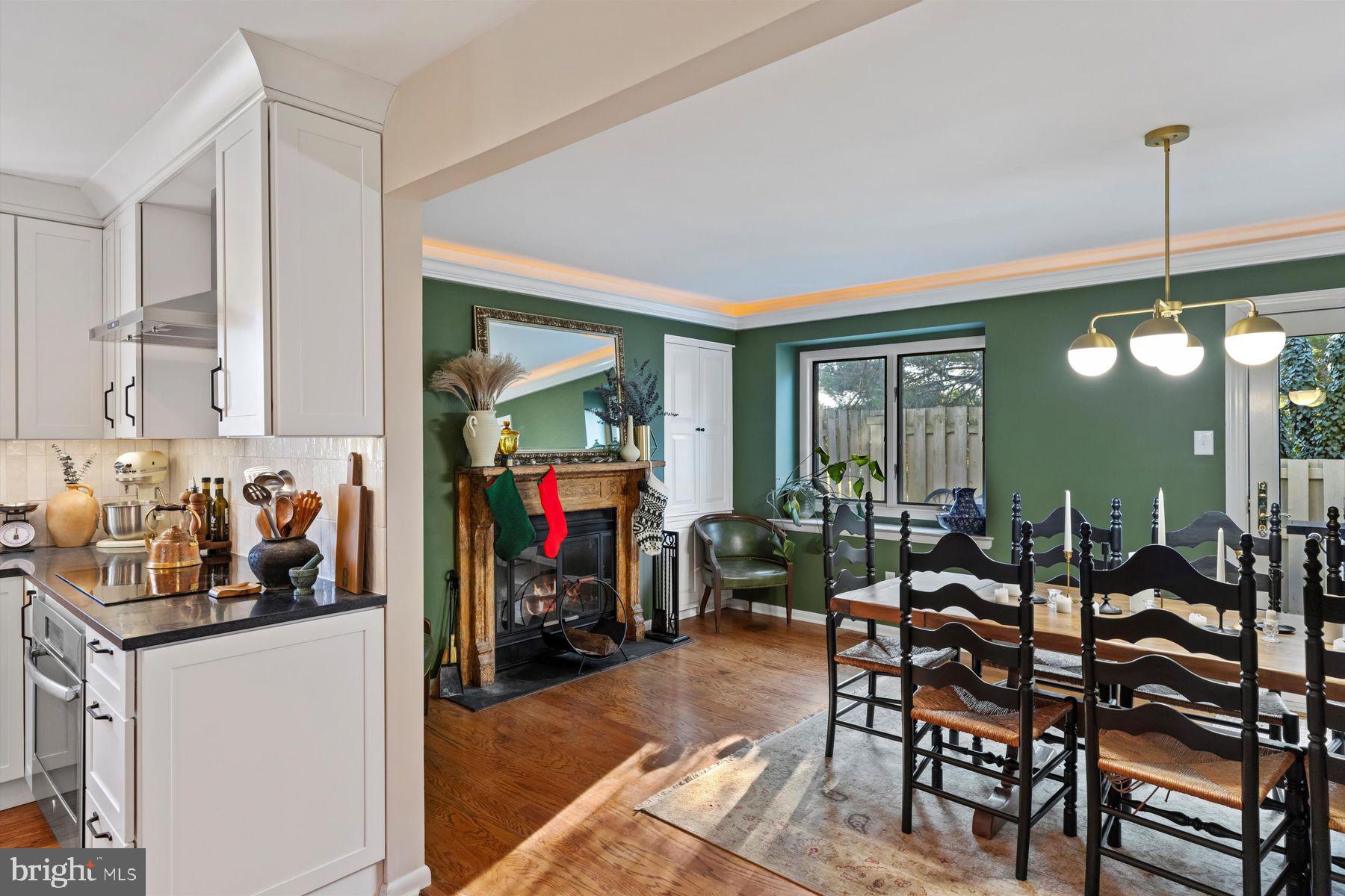 INGHAM MEWS - Residential Lease