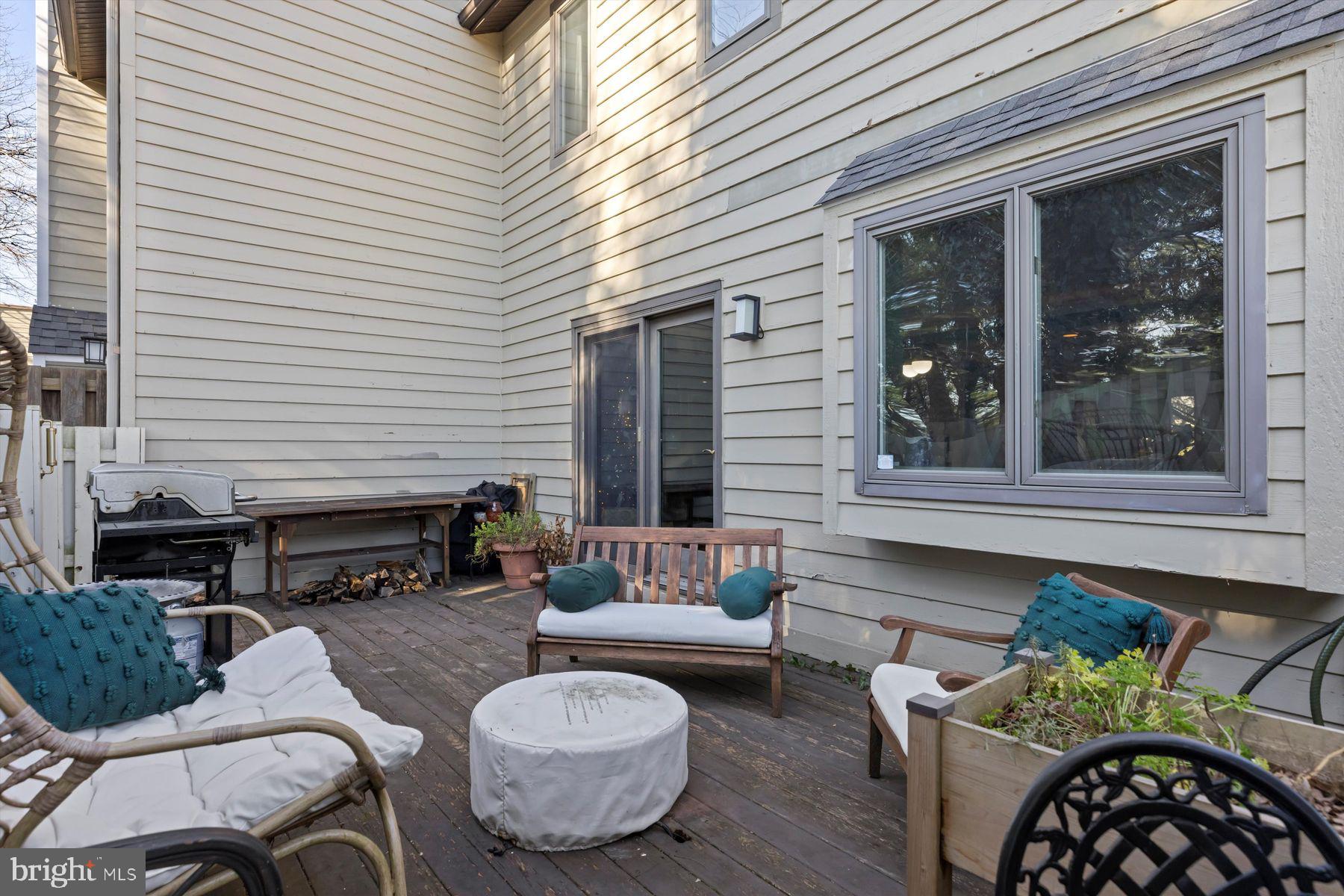 INGHAM MEWS - Residential Lease