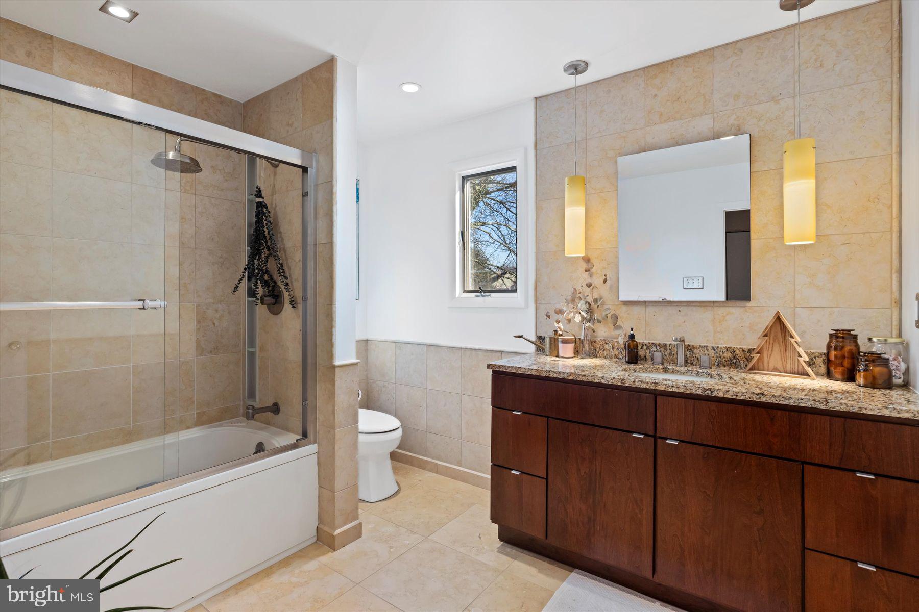 INGHAM MEWS - Residential Lease