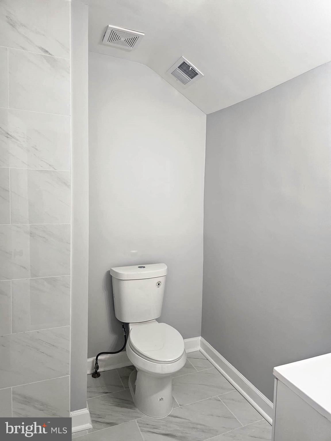 AURORA HILLS - Residential Lease