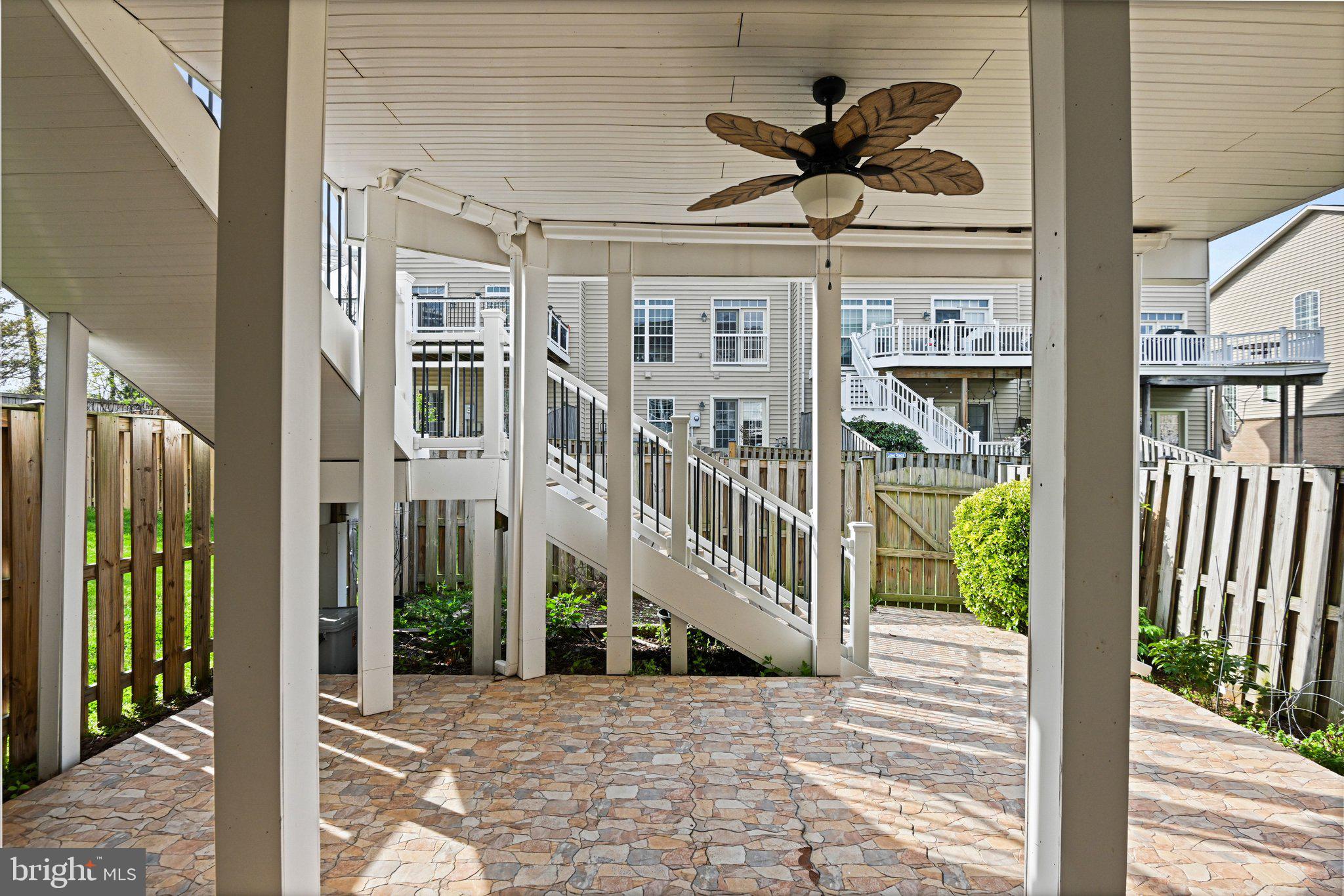 BRADDOCK CORNER - Residential