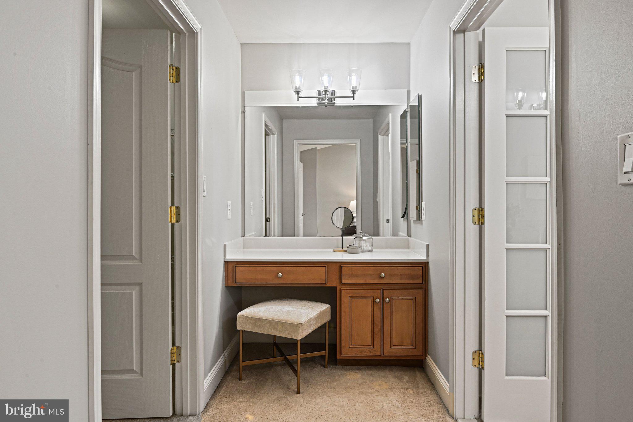 BRADDOCK CORNER - Residential