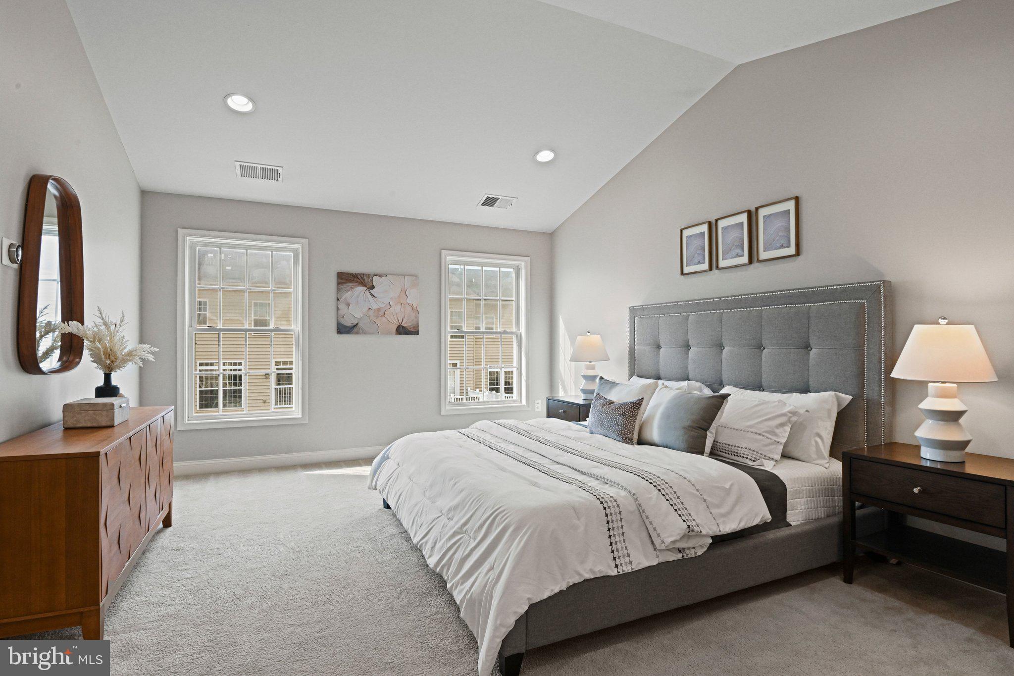 BRADDOCK CORNER - Residential