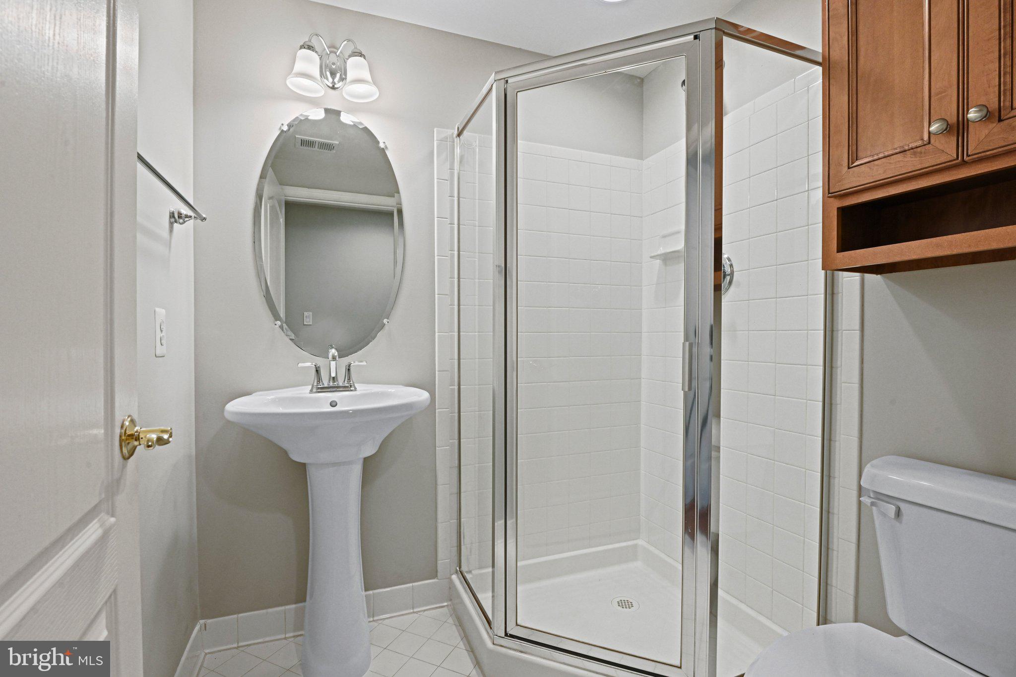 BRADDOCK CORNER - Residential