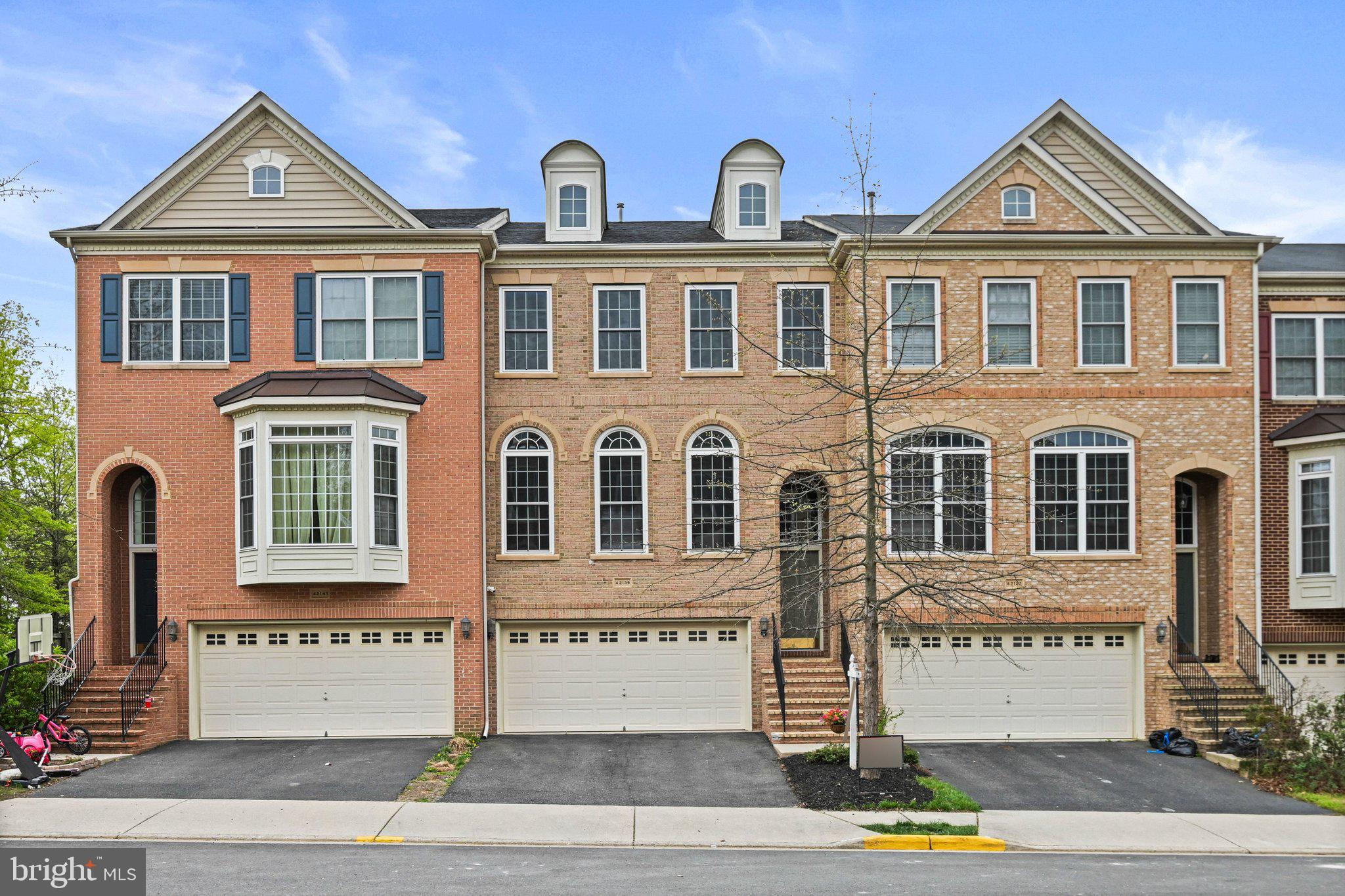 BRADDOCK CORNER - Residential