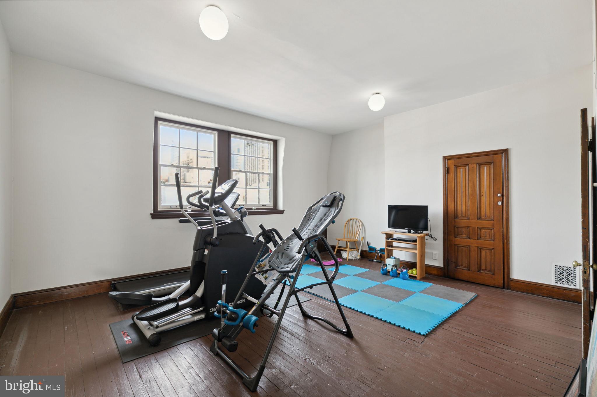 RITTENHOUSE SQUARE - Residential