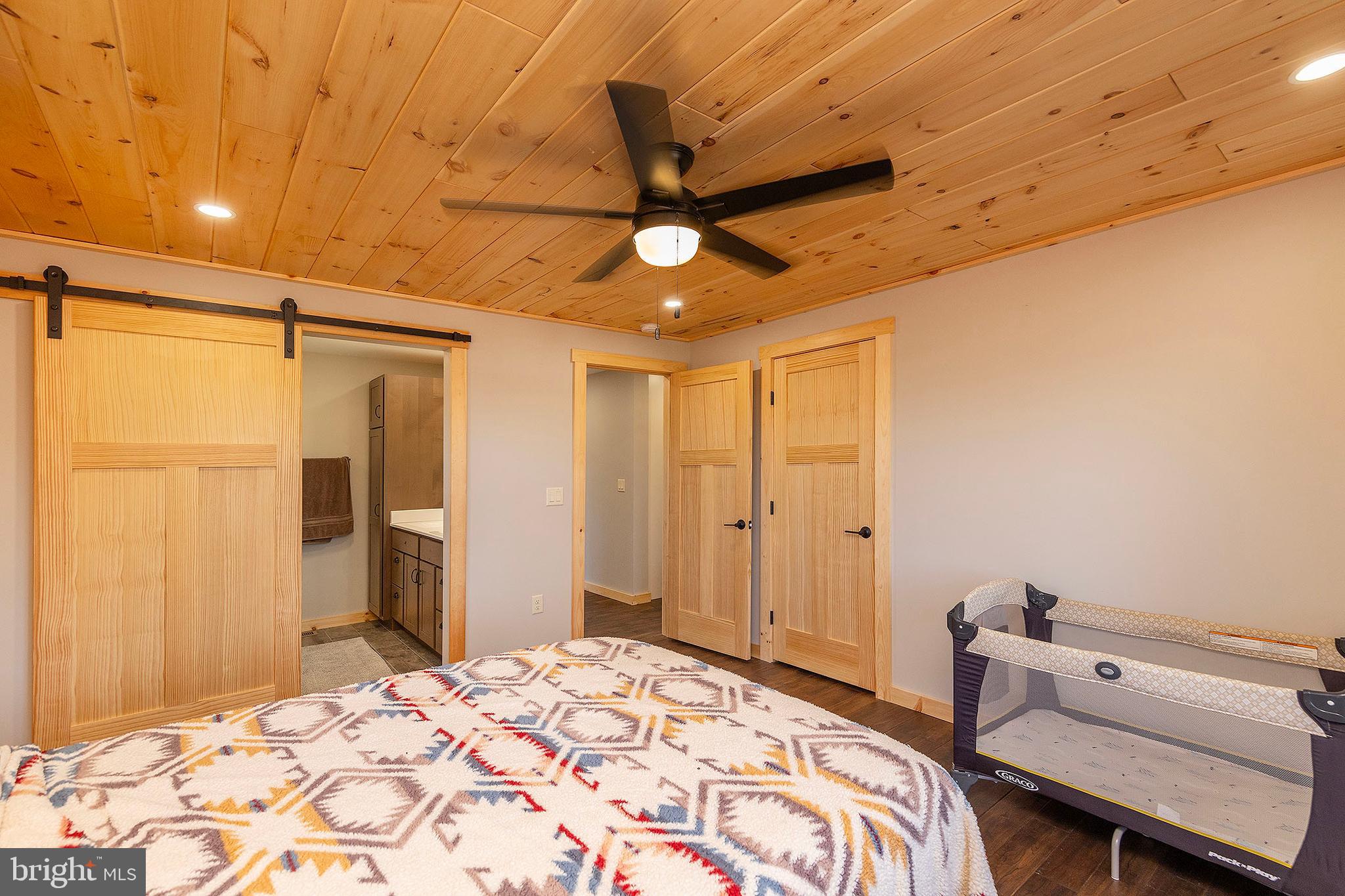 BLUFFS ON THE POTOMAC - Residential