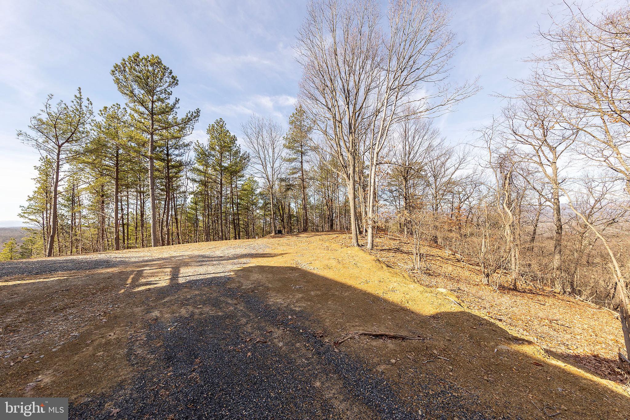 BLUFFS ON THE POTOMAC - Residential