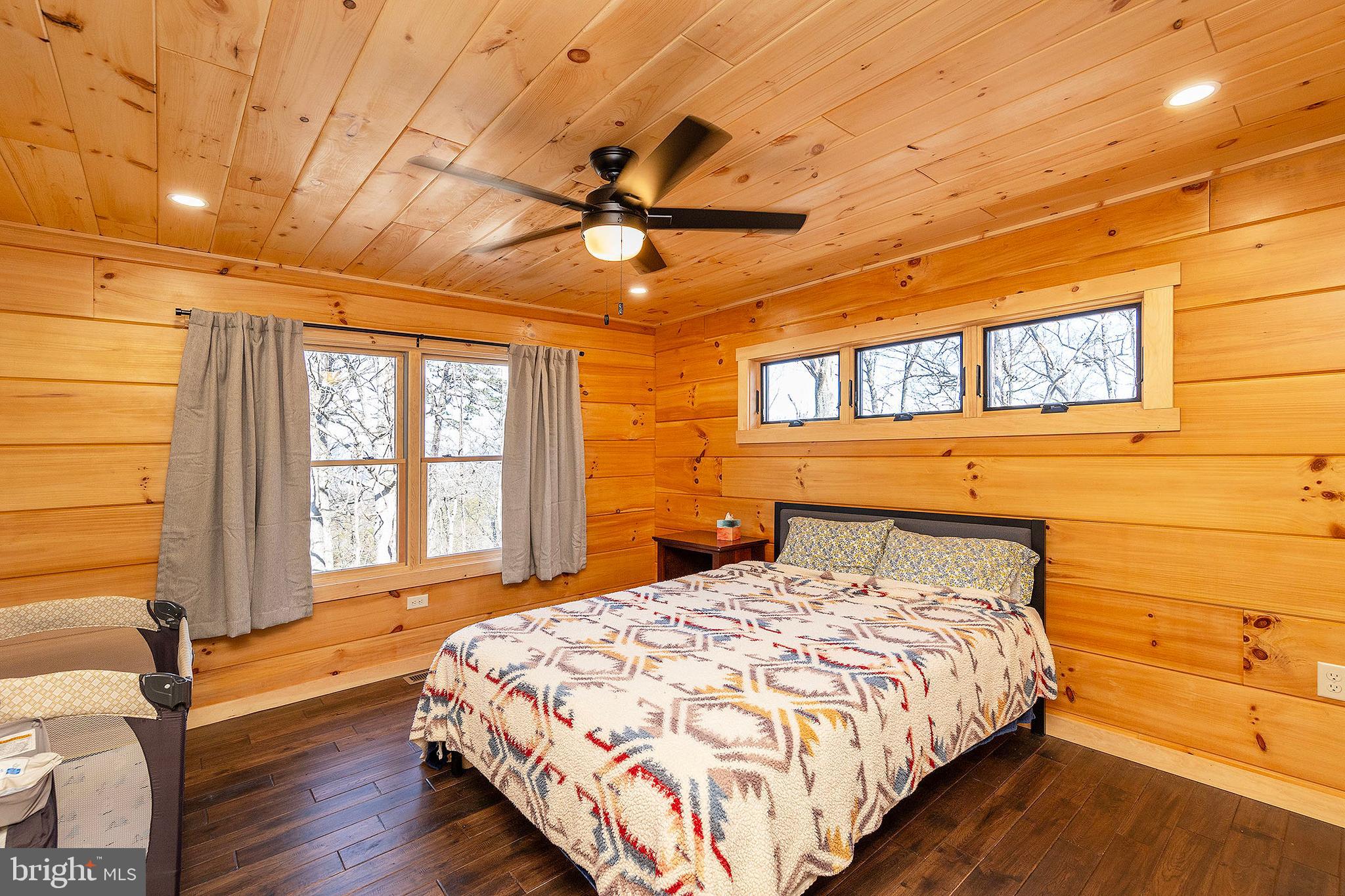 BLUFFS ON THE POTOMAC - Residential