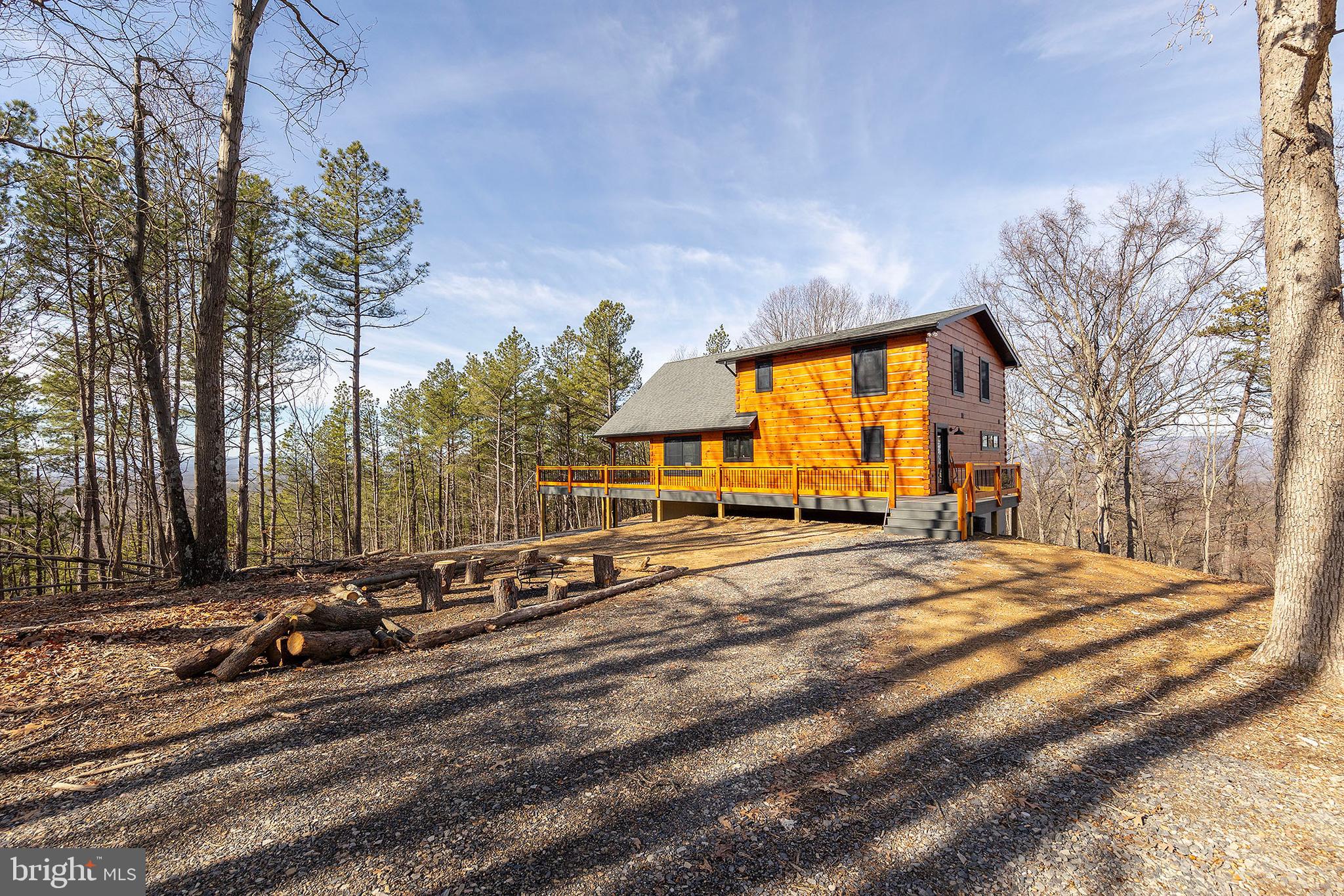 BLUFFS ON THE POTOMAC - Residential